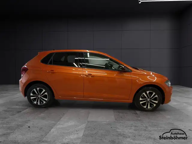 Volkswagen Polo view 8