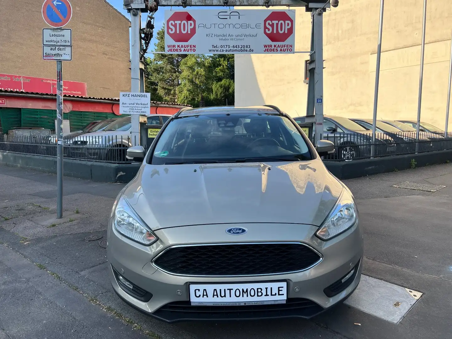 Ford Focus Turnier Business*AHK*SITZHE*KLIMA*NAVI*PDC Gris - 2