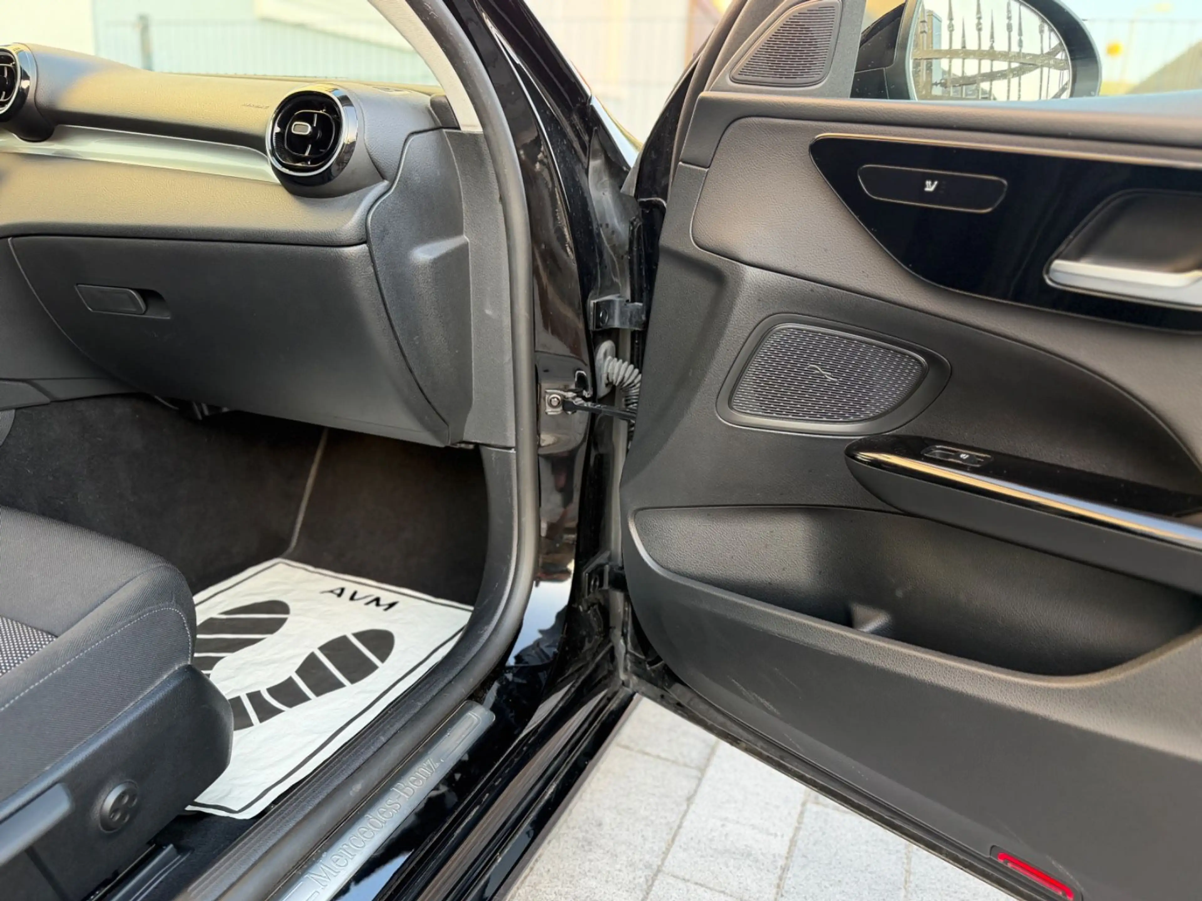 Mercedes-Benz C 220 T d Avantgarde /AHK/LED/KAMERA/BURMESTER — photo 15