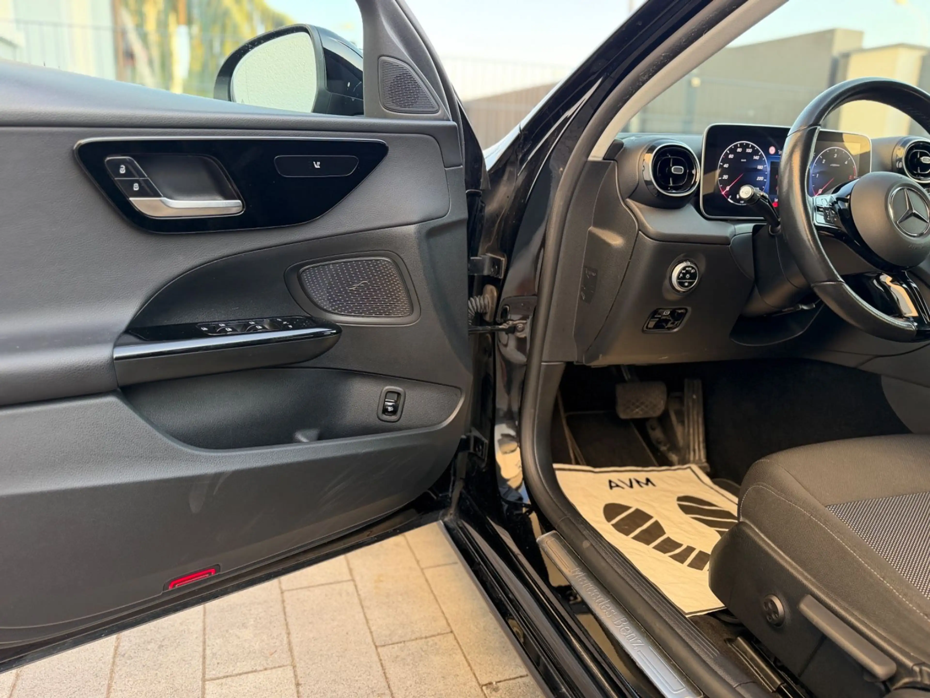 Mercedes-Benz C 220 T d Avantgarde /AHK/LED/KAMERA/BURMESTER — photo 7