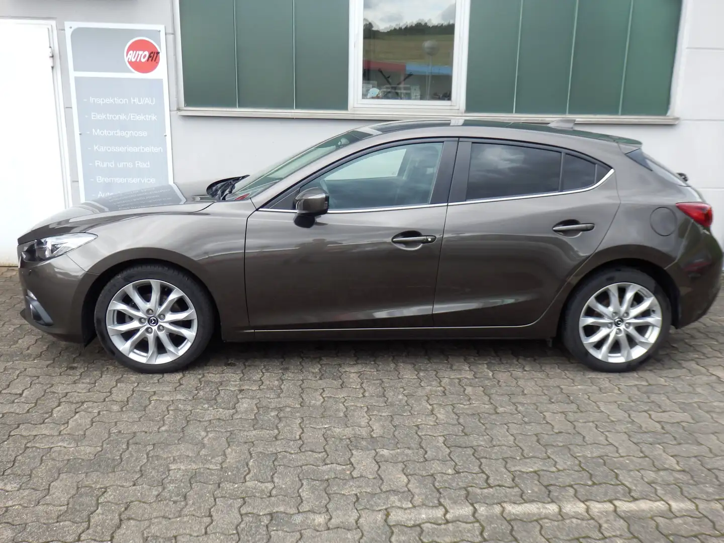 Mazda 3 SKYACTIV-G 120 Sports-Line+ AHK Grau - 2