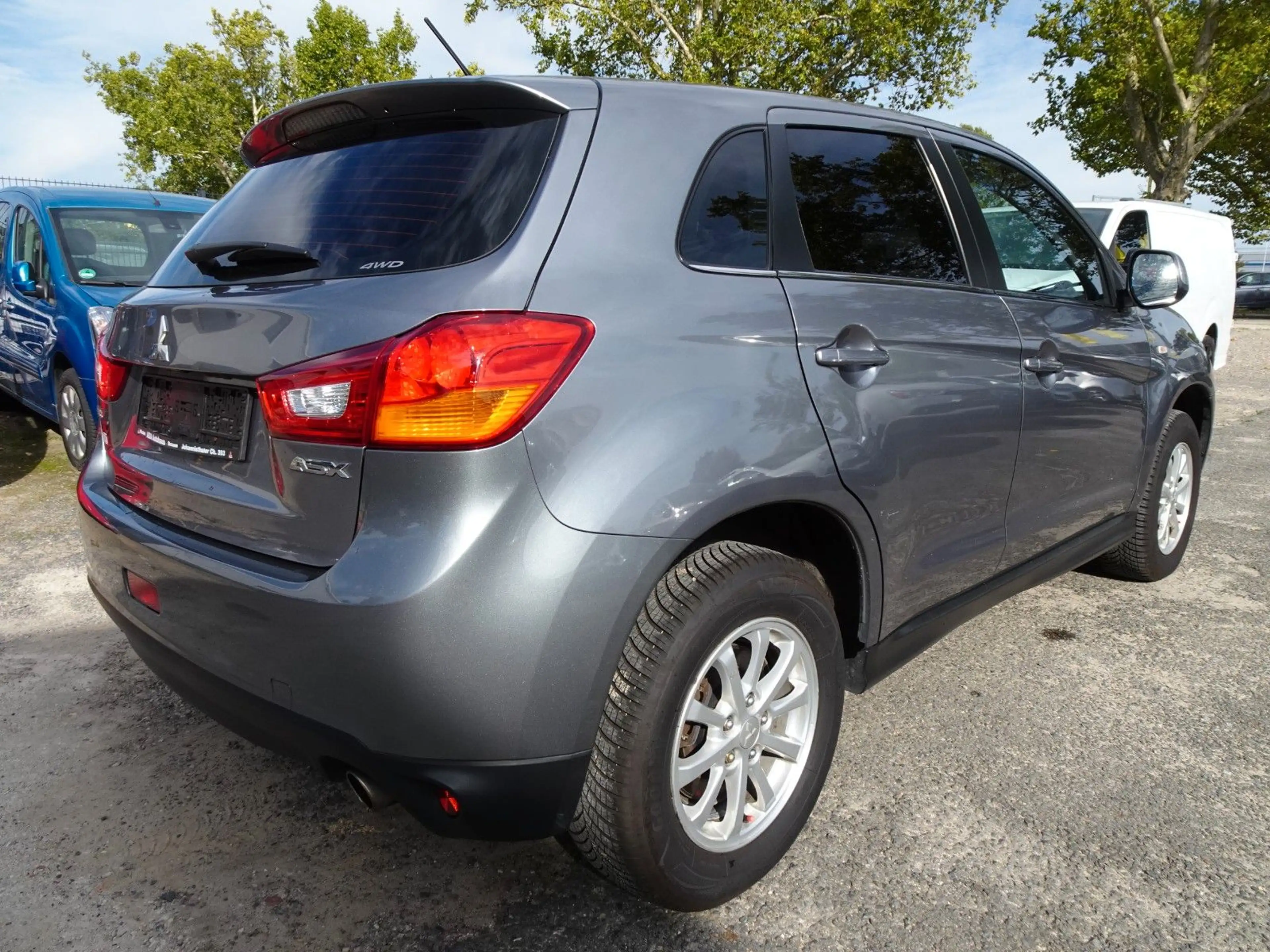 Mitsubishi ASX Invite 4WD 2.3, 110kW, AUTOM-KLIMATR-TEMPOMA — photo 6