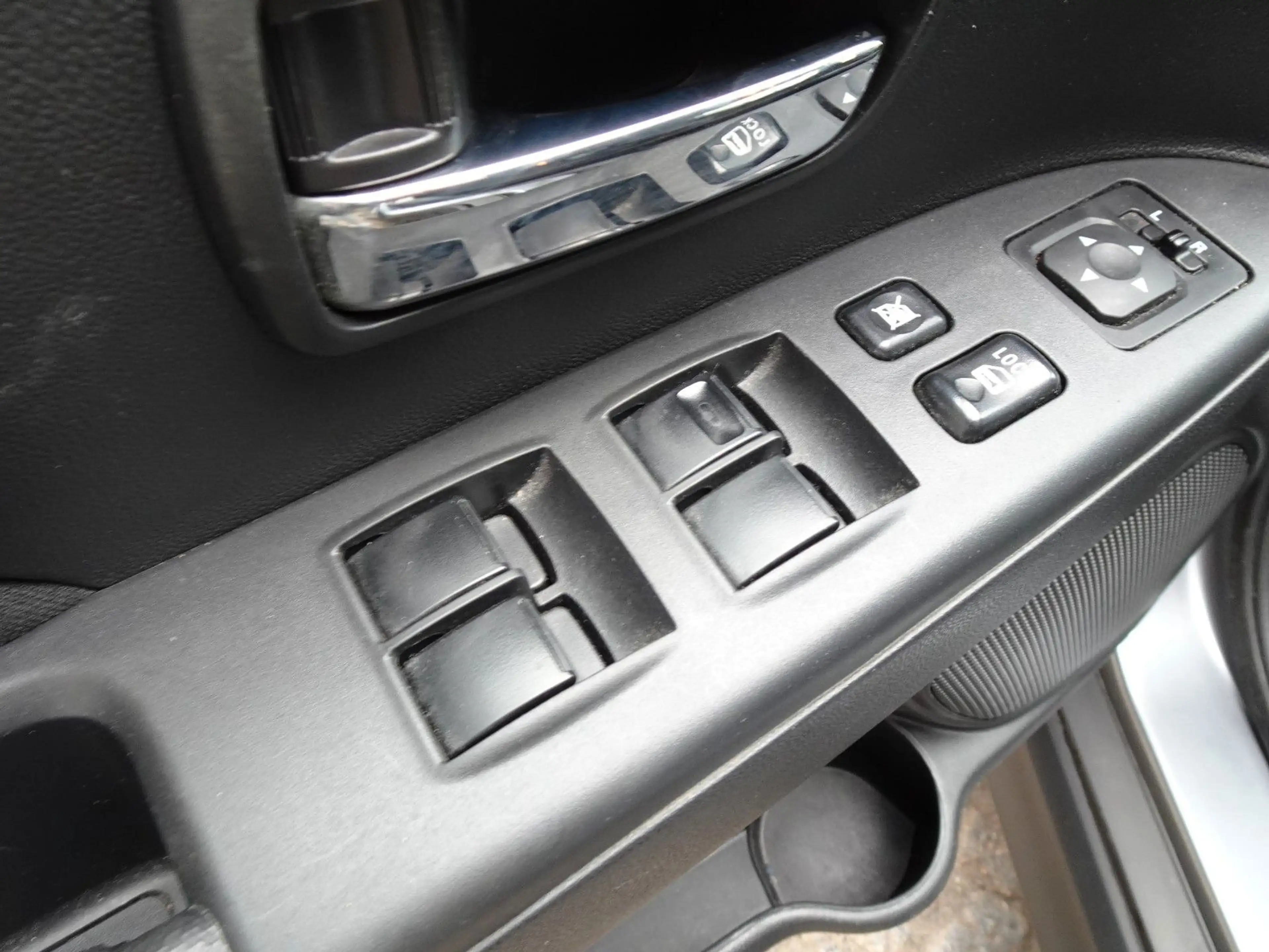 Mitsubishi ASX Invite 4WD 2.3, 110kW, AUTOM-KLIMATR-TEMPOMA — photo 15