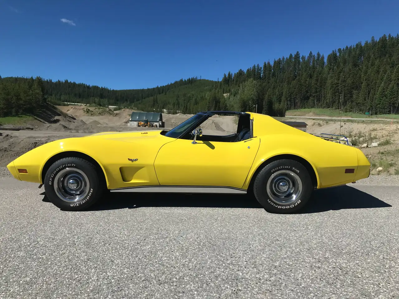 Chevrolet Corvette снимка Chevrolet Corvette