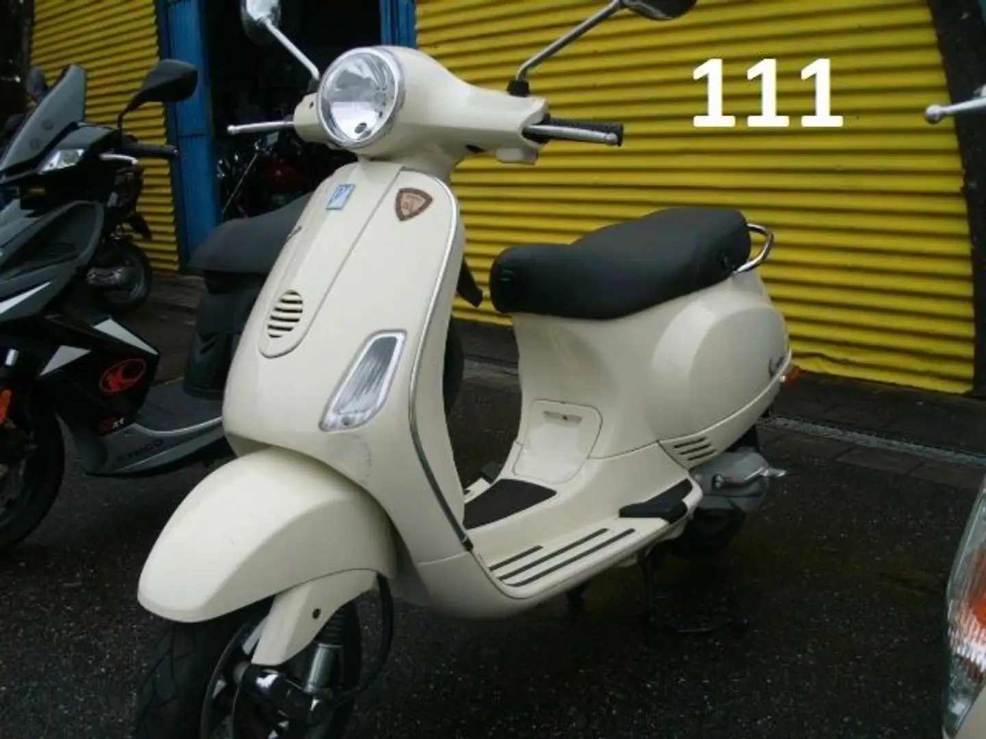 Vespa LX 50 2T (2.Stück auf Lager ) S50 Sprint & Primavera Серебристый - 2
