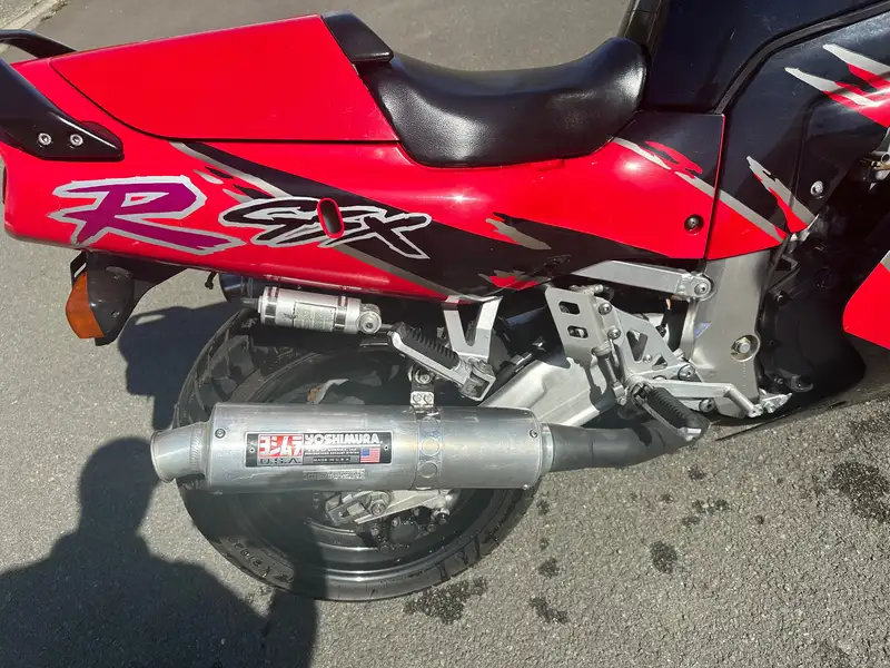 Suzuki GSX-R 1100 - foto 5