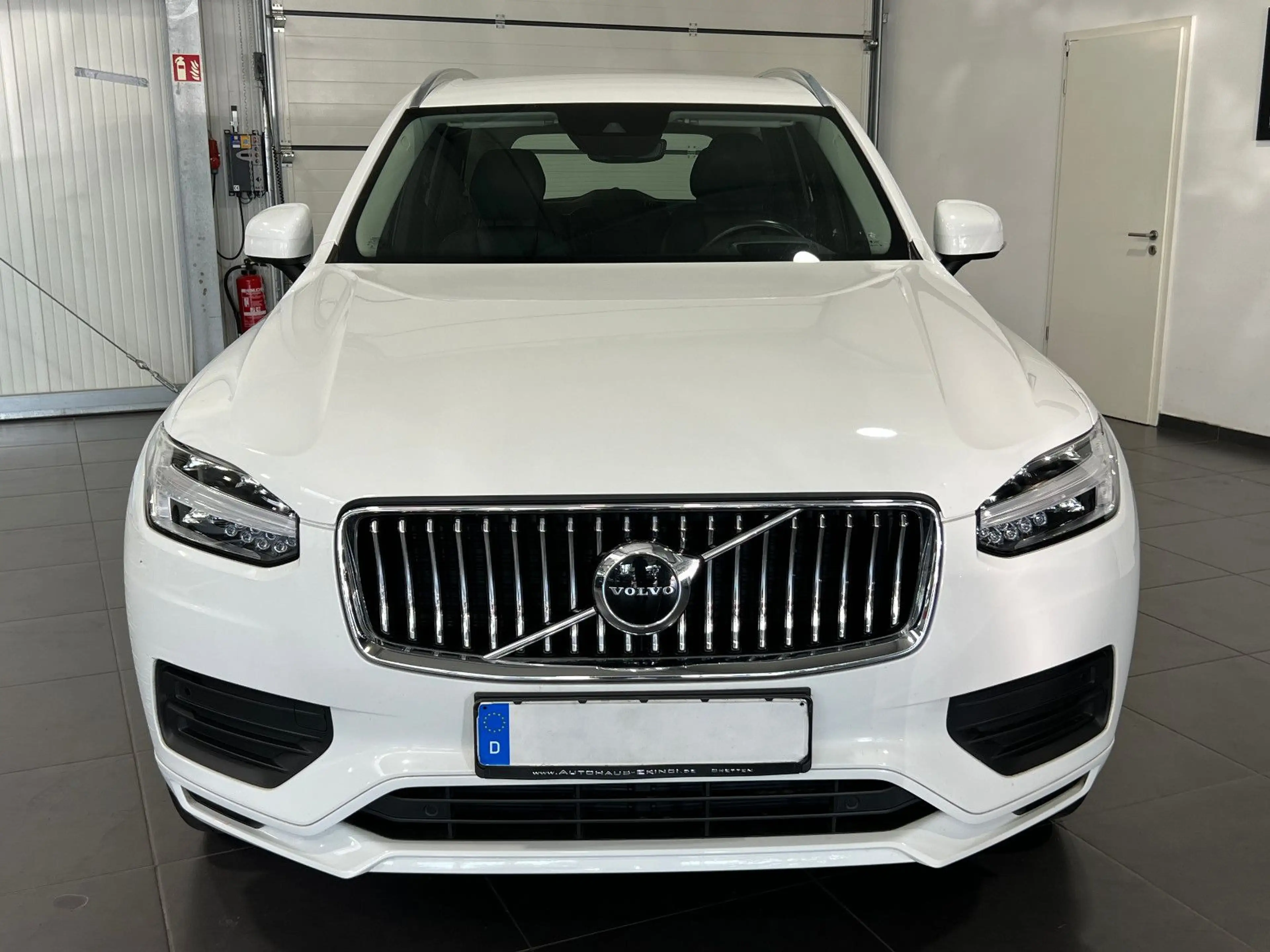 Volvo XC90 2.0 D AWD Automatik **Navi*Kamera*LED** — photo 4