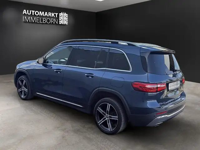 Mercedes-Benz GLB view 6