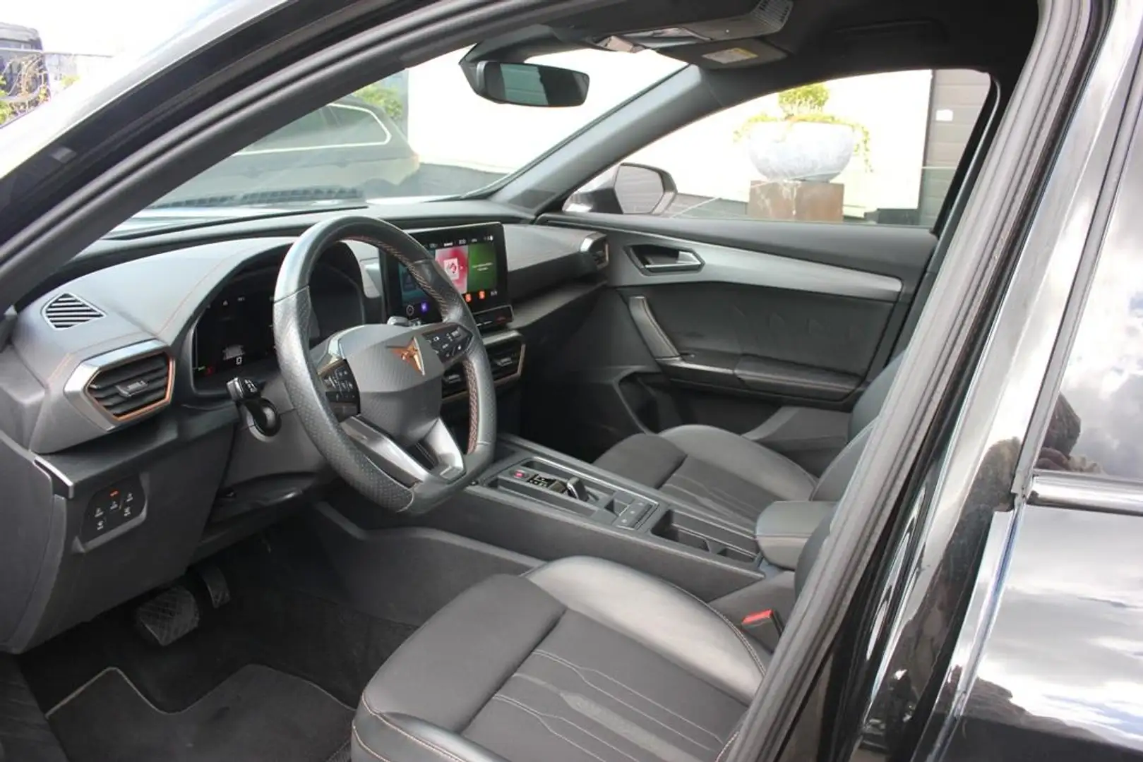 CUPRA Formentor 1.4 TSI E-Hybrid Business | Trekhaak | Zwart - 2
