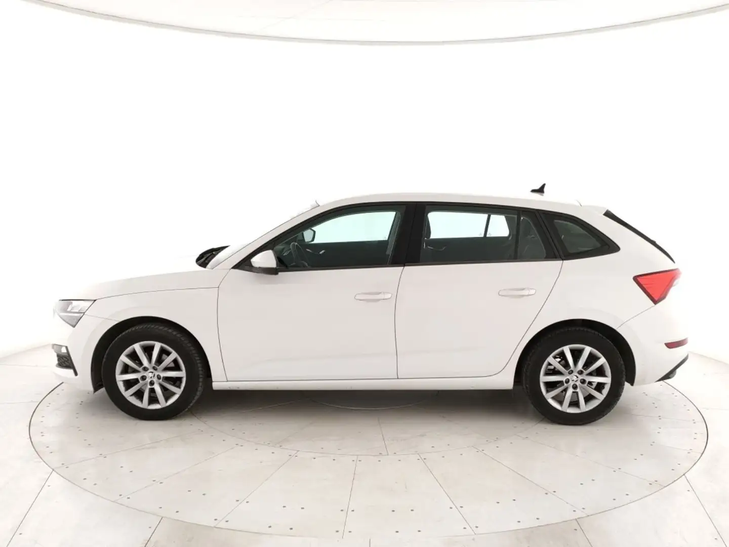 Skoda Scala 1.0 tsi Ambition 115cv dsg Fehér - 2