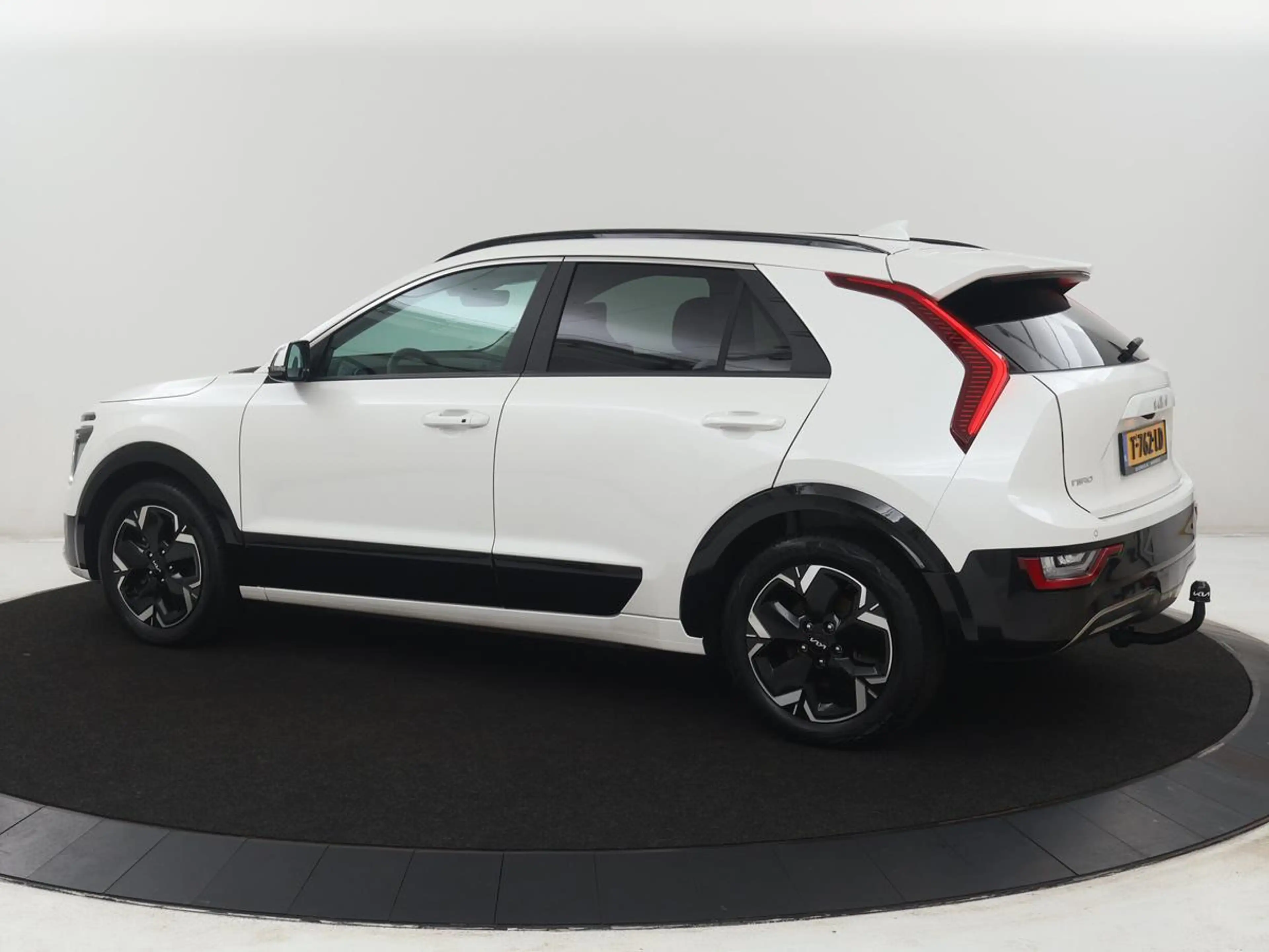 Kia e-Niro EV DynamicPlusLine 64.8 kWh | SOH 95,8% | Panorama — photo 2