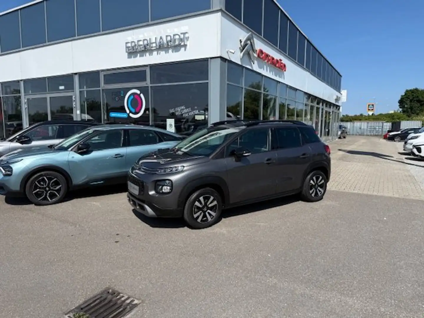 Citroen C3 Aircross PureTech 130 EAT6 Shine Grau - 2