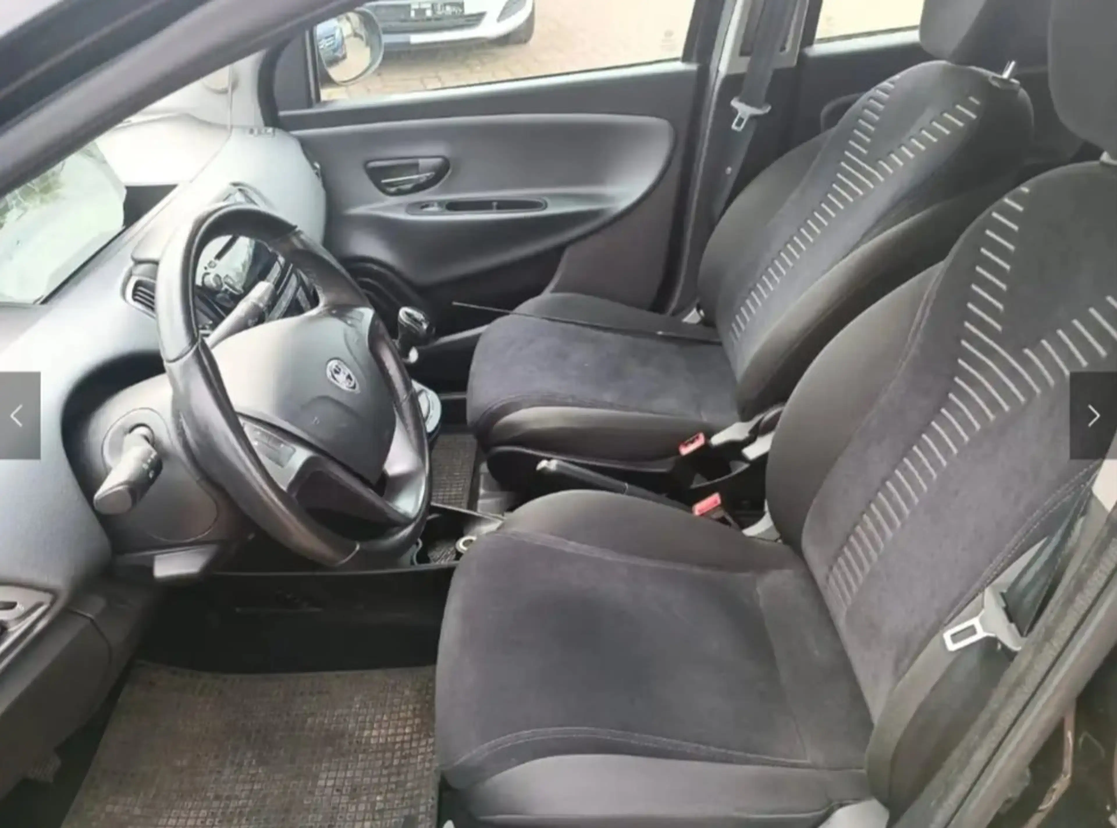 Lancia Ypsilon Gold 1.2 8v*1 Hand*Super Ausstattung*Wenig Km* — photo 10