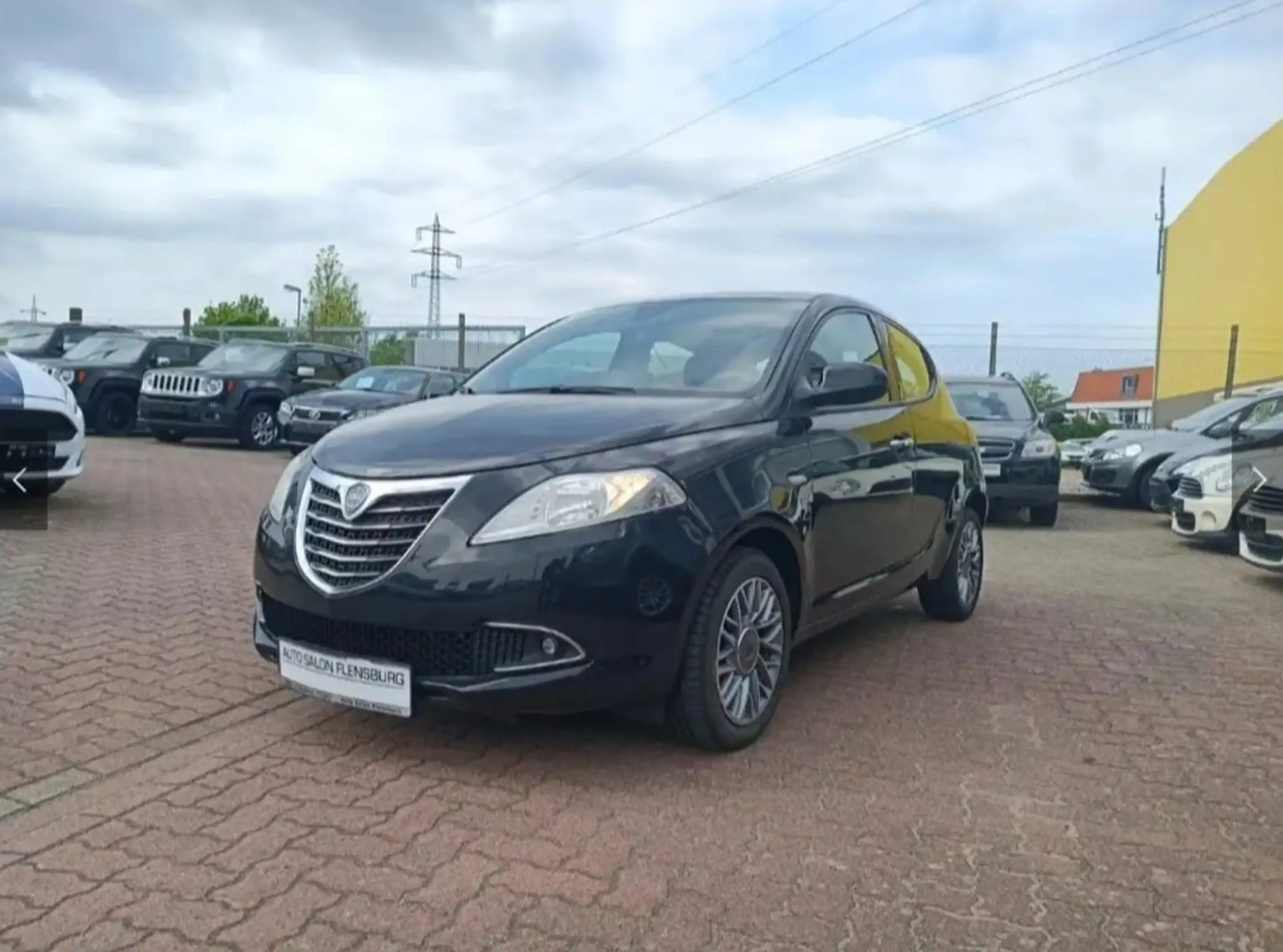 Lancia Ypsilon Gold 1.2 8v*1 Hand*Super Ausstattung*Wenig Km* — photo 3