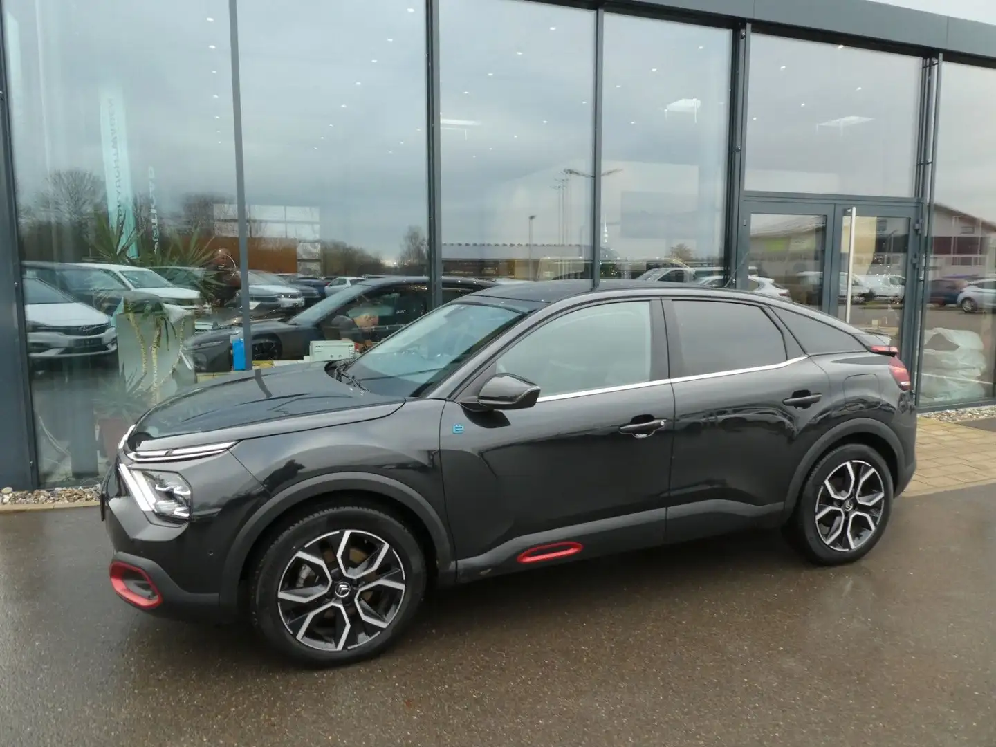 Citroen C4 Lim. ë- Shine, Klima, Kamera, Navi, SHZ, BT Zwart - 2