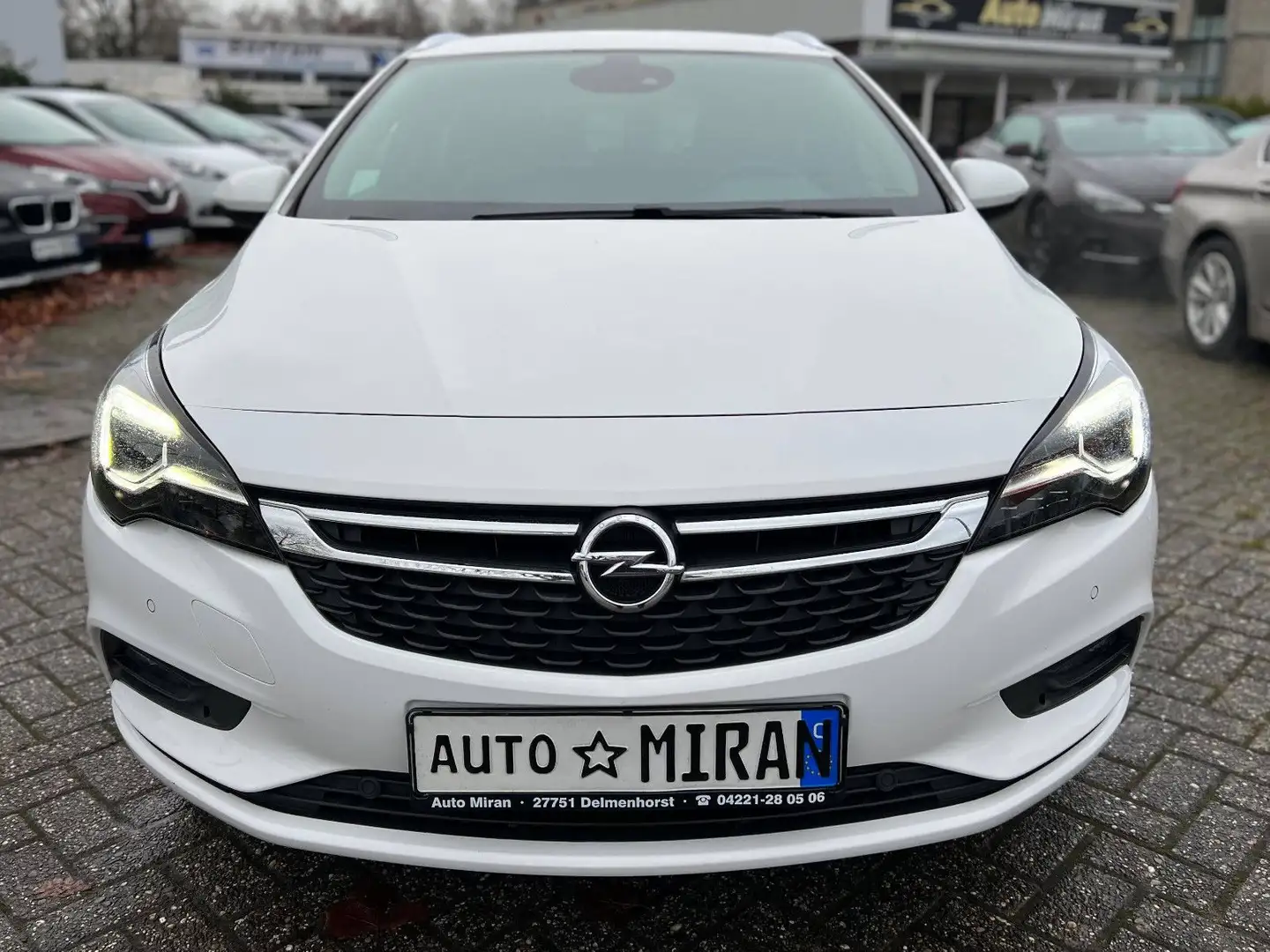 Opel Astra K 1.4 Turbo  Benzin/ CNG Innovation Weiß - 1