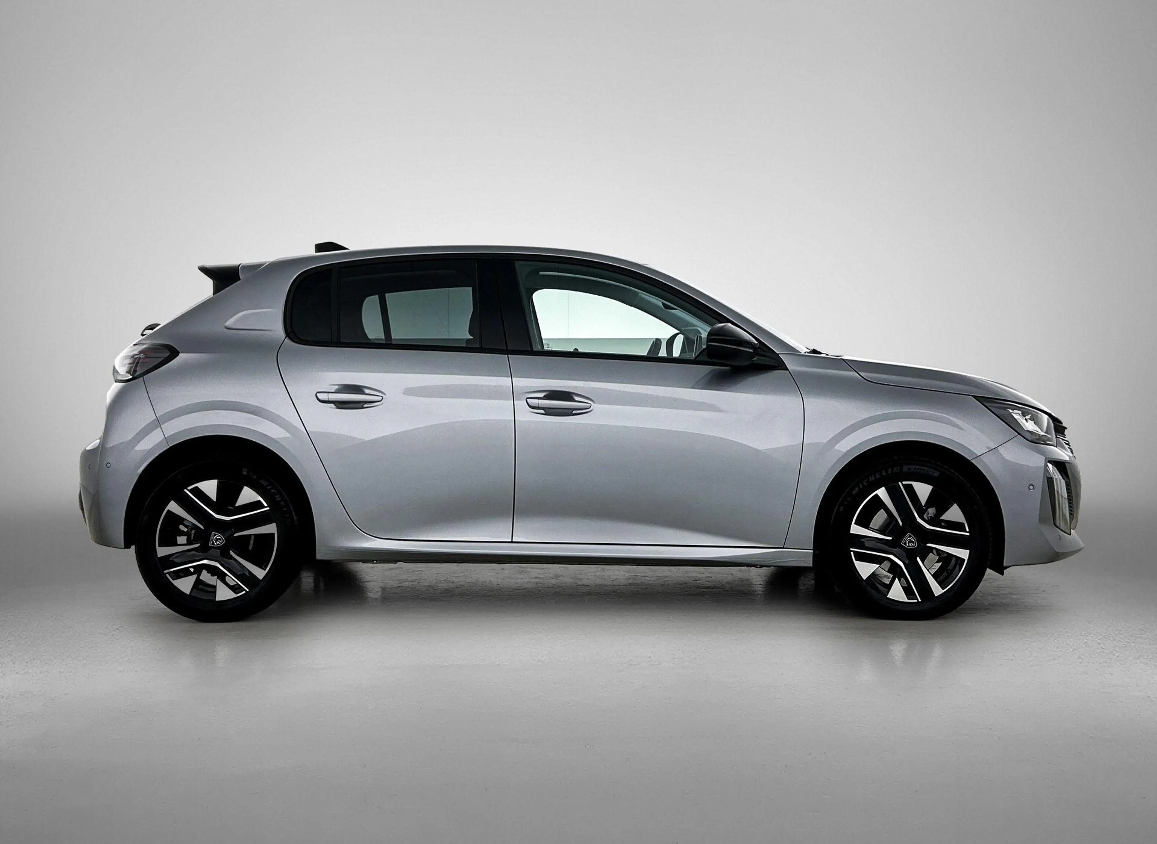 Peugeot 208 Allure Hybrid 110pk Automaat | Navigatie | 360° Ca — photo 7