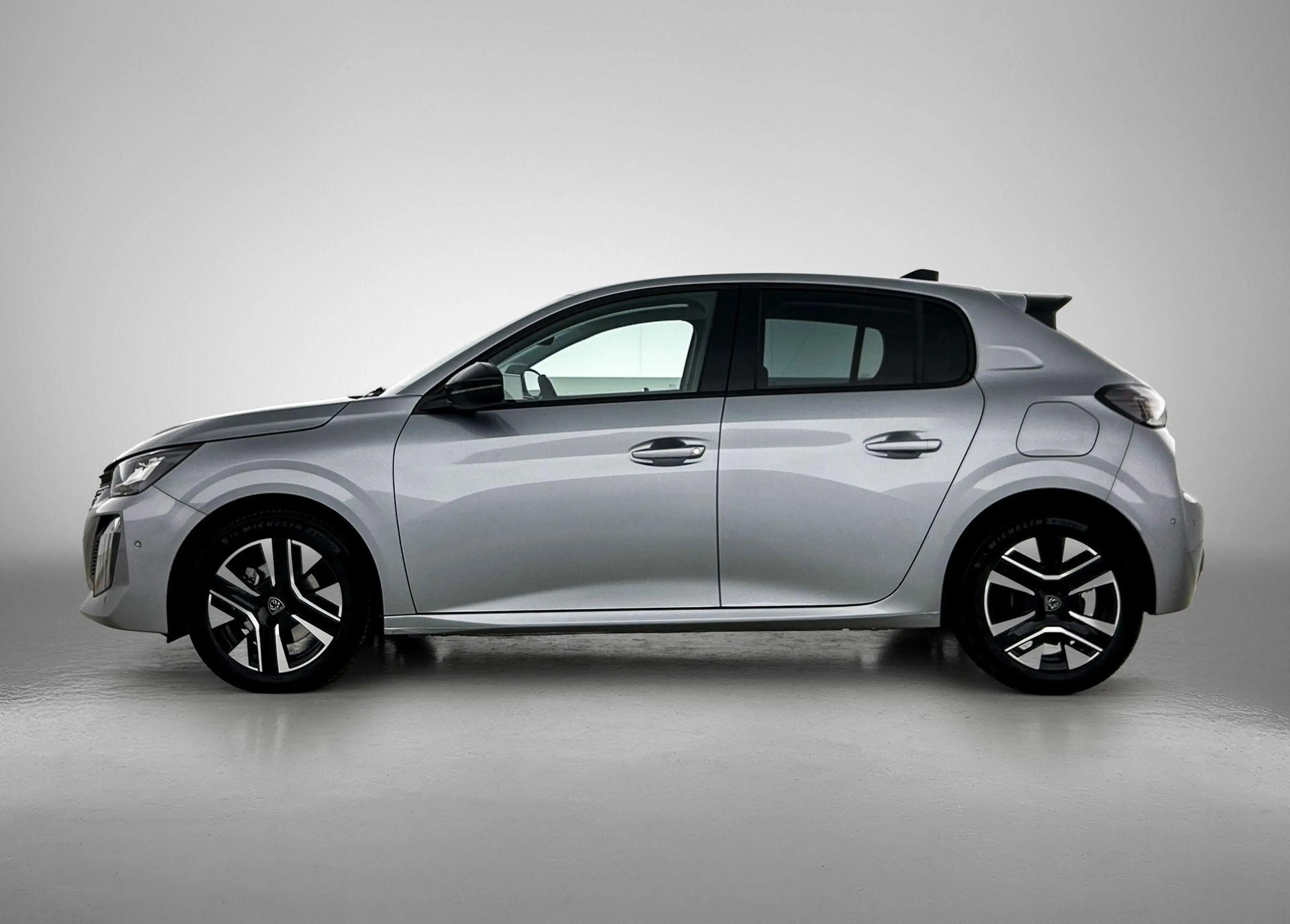 Peugeot 208 Allure Hybrid 110pk Automaat | Navigatie | 360° Ca — photo 2