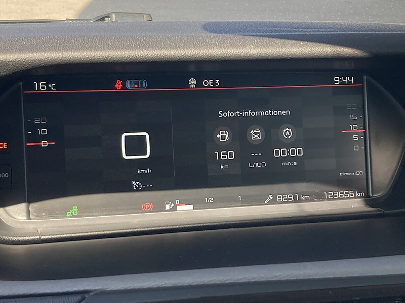 Citroen C4 SpaceTourer C4 Spacetourer BlueHDi 130 S&S 6-Gang Feel — photo 9