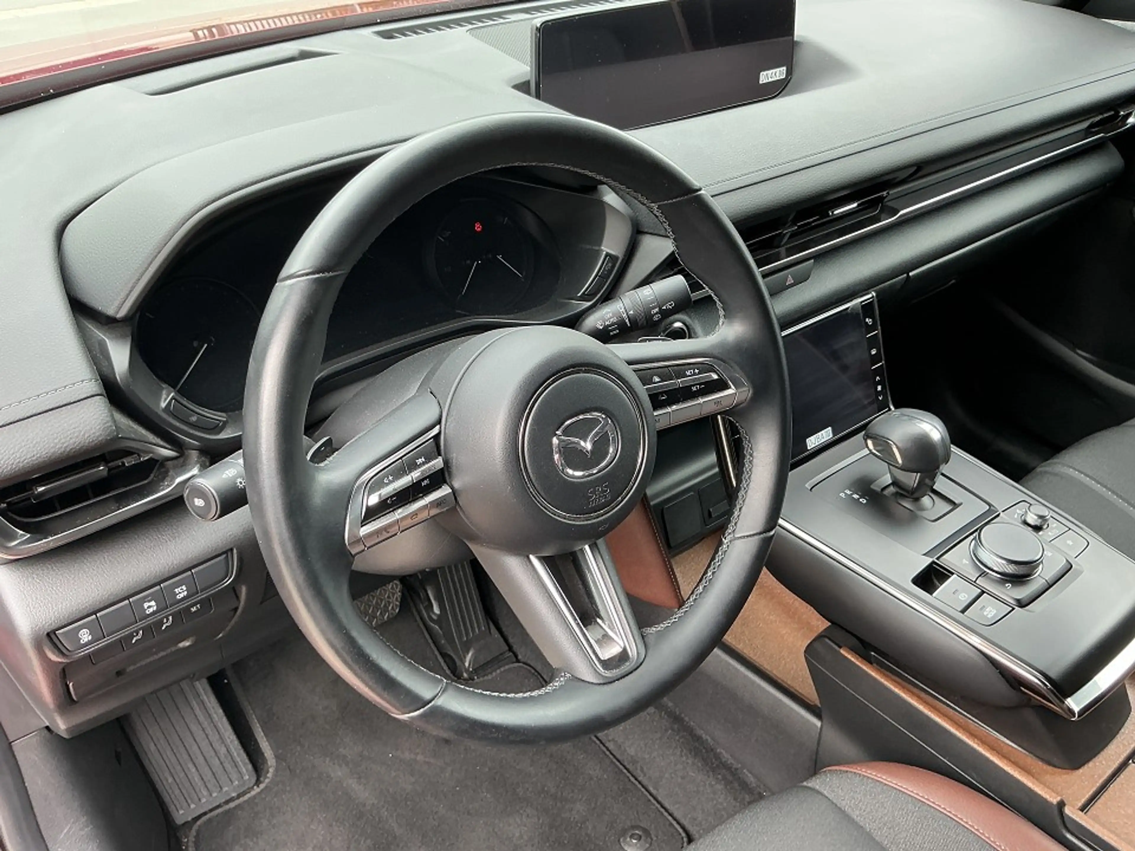 Mazda MX-30 35,5 kWh e-SKY EV 145 PS Advantage Garantie bis 06 — photo 11