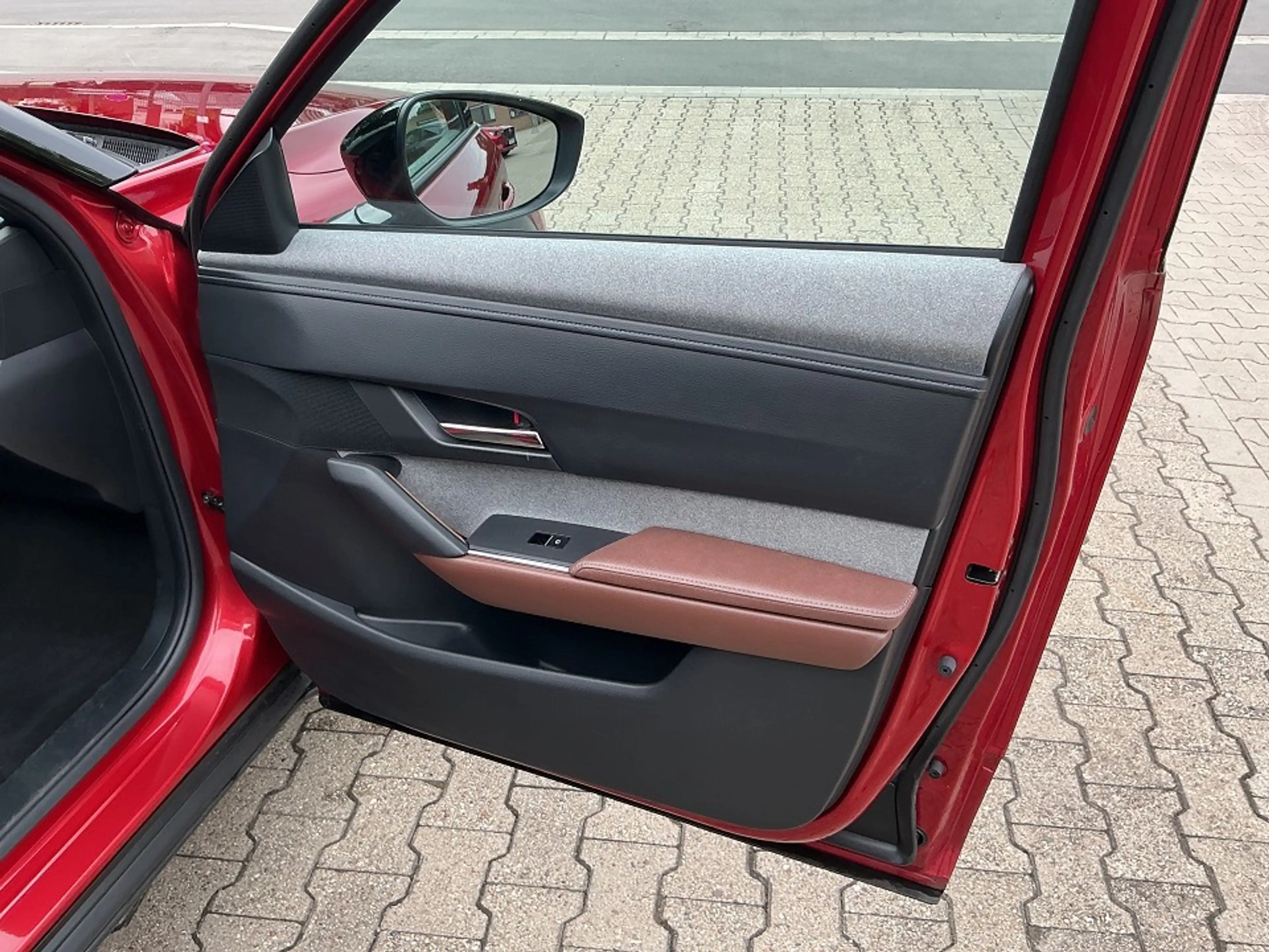 Mazda MX-30 35,5 kWh e-SKY EV 145 PS Advantage Garantie bis 06 — photo 9