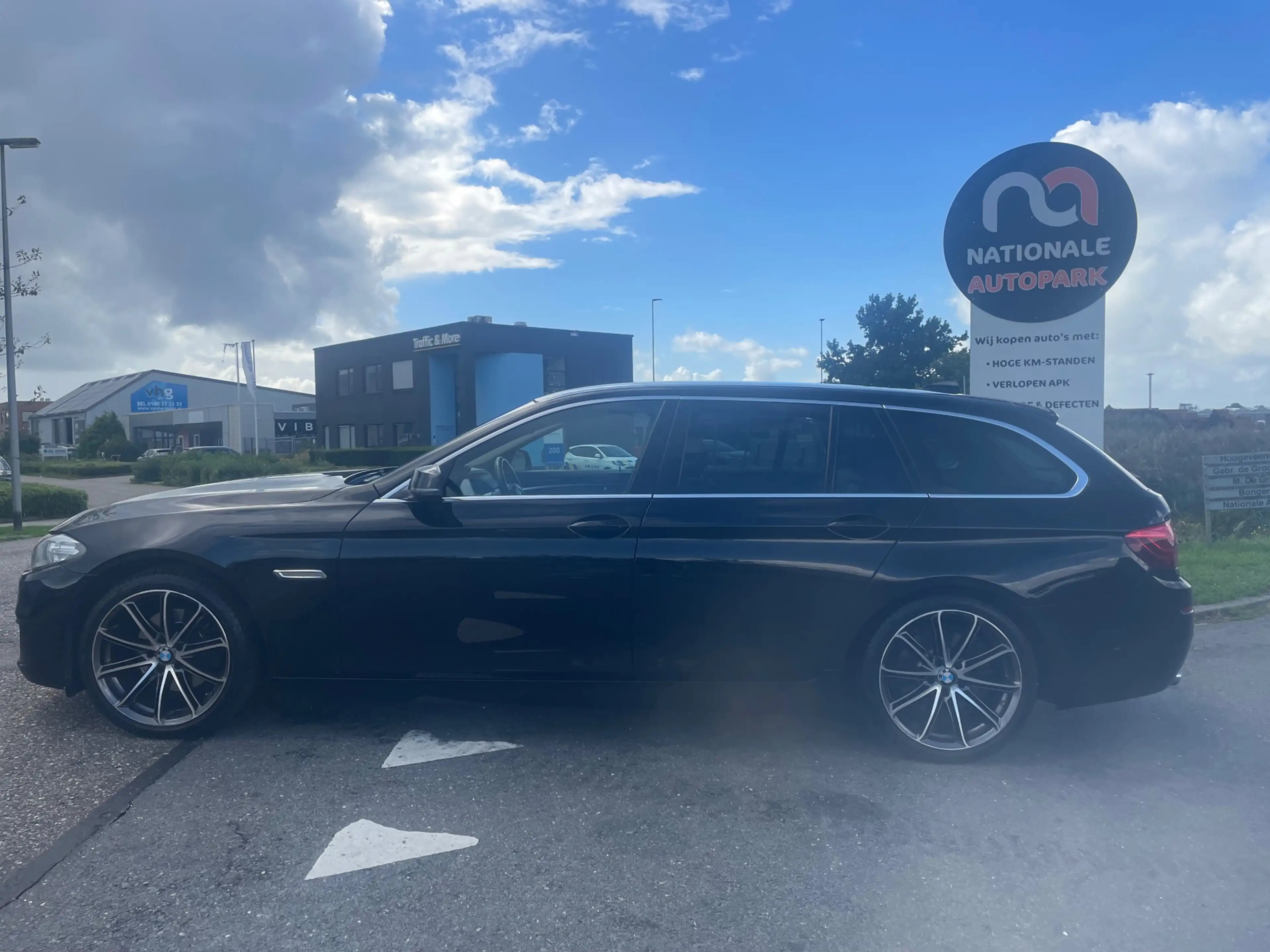 BMW 520 5-serie Touring 2015 * 520d High Executive * AUTOM — photo 2