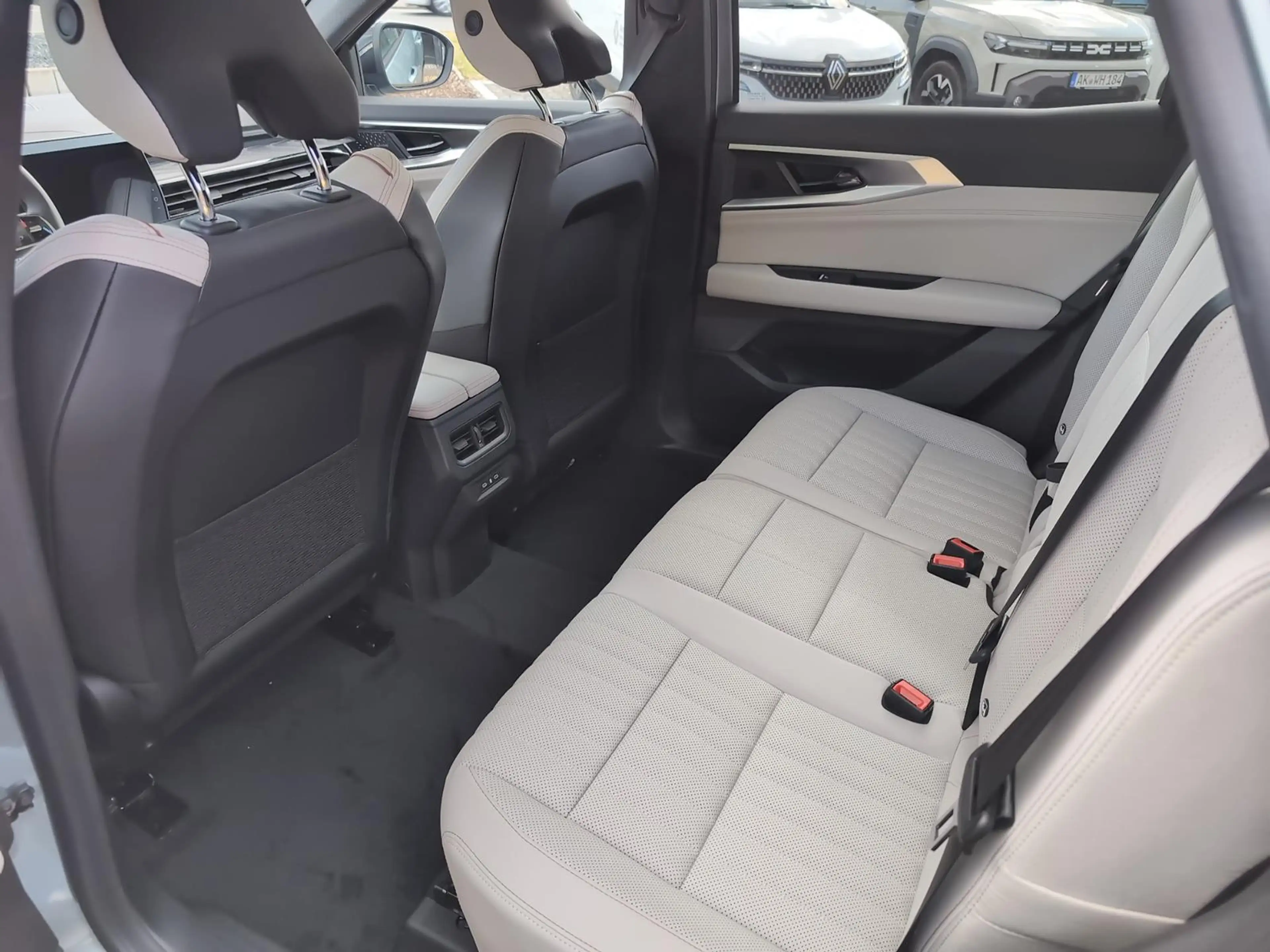 Renault Espace Iconic Full Hybrid E-Tech 200 5-Sitzer — photo 12