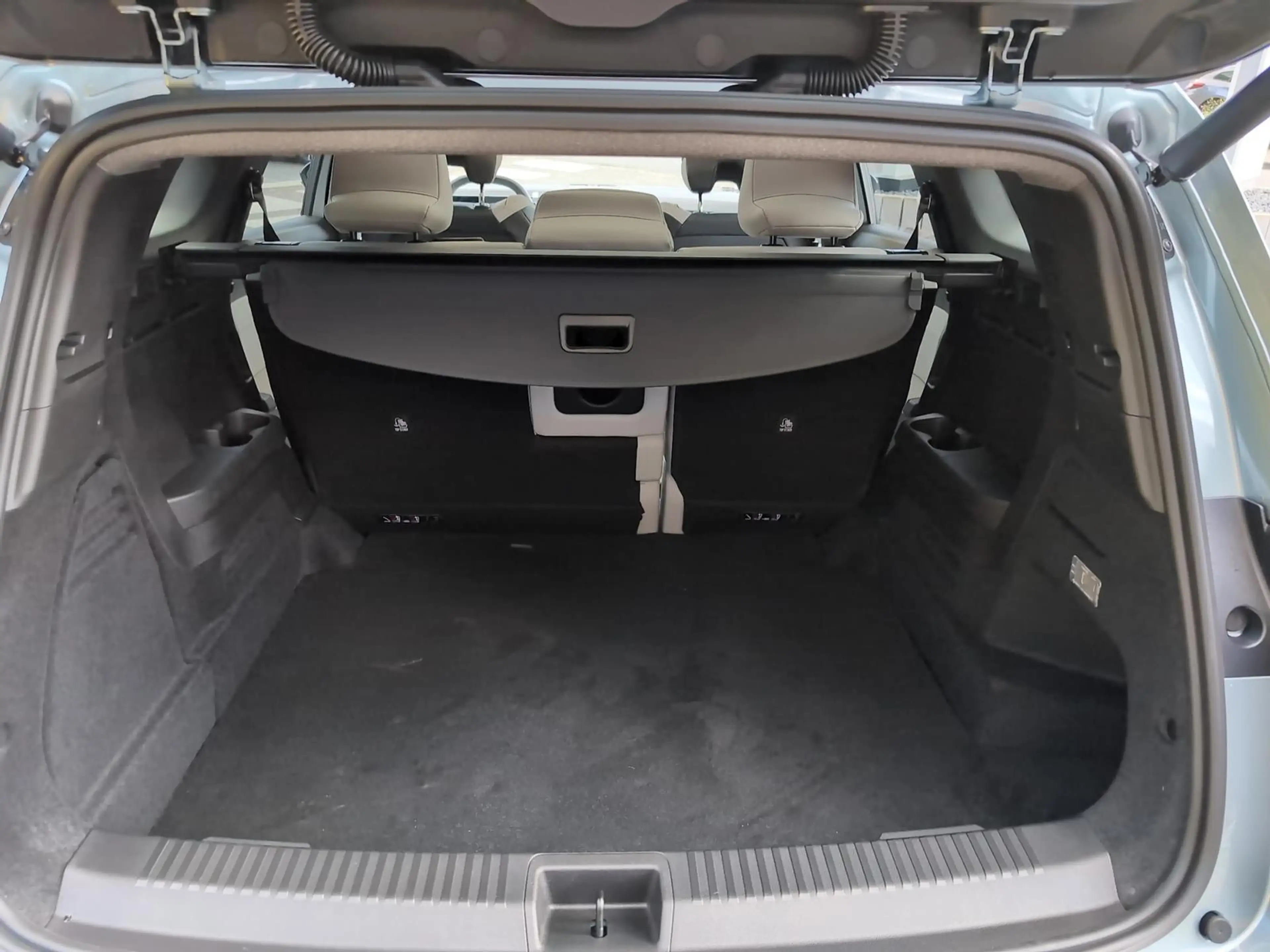 Renault Espace Iconic Full Hybrid E-Tech 200 5-Sitzer — photo 10
