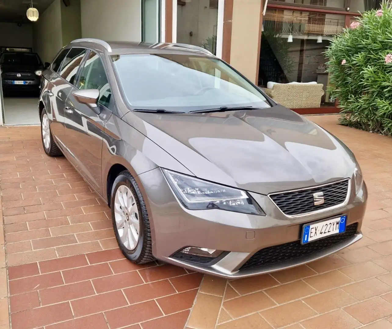SEAT Leon Leon III 2013 ST ST 1.4 tgi Business (navi) s Grigio - 2