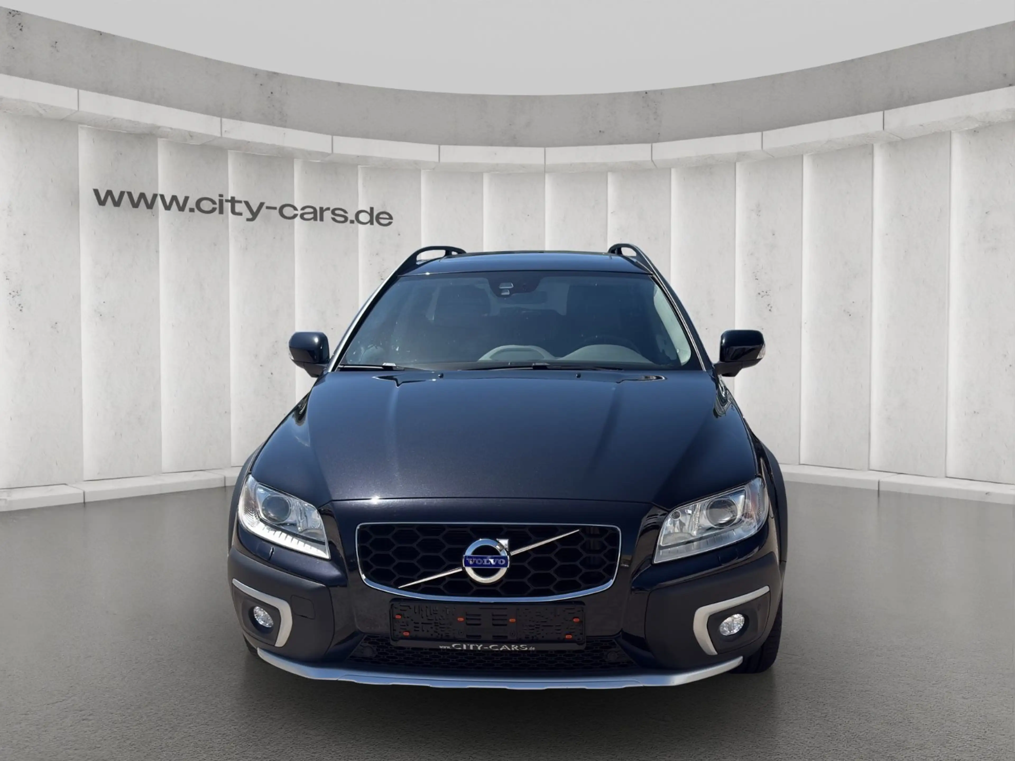 Volvo XC70 Summum AWD*Autom.*Bi-Xenon*Standhzg.*Leder — photo 2