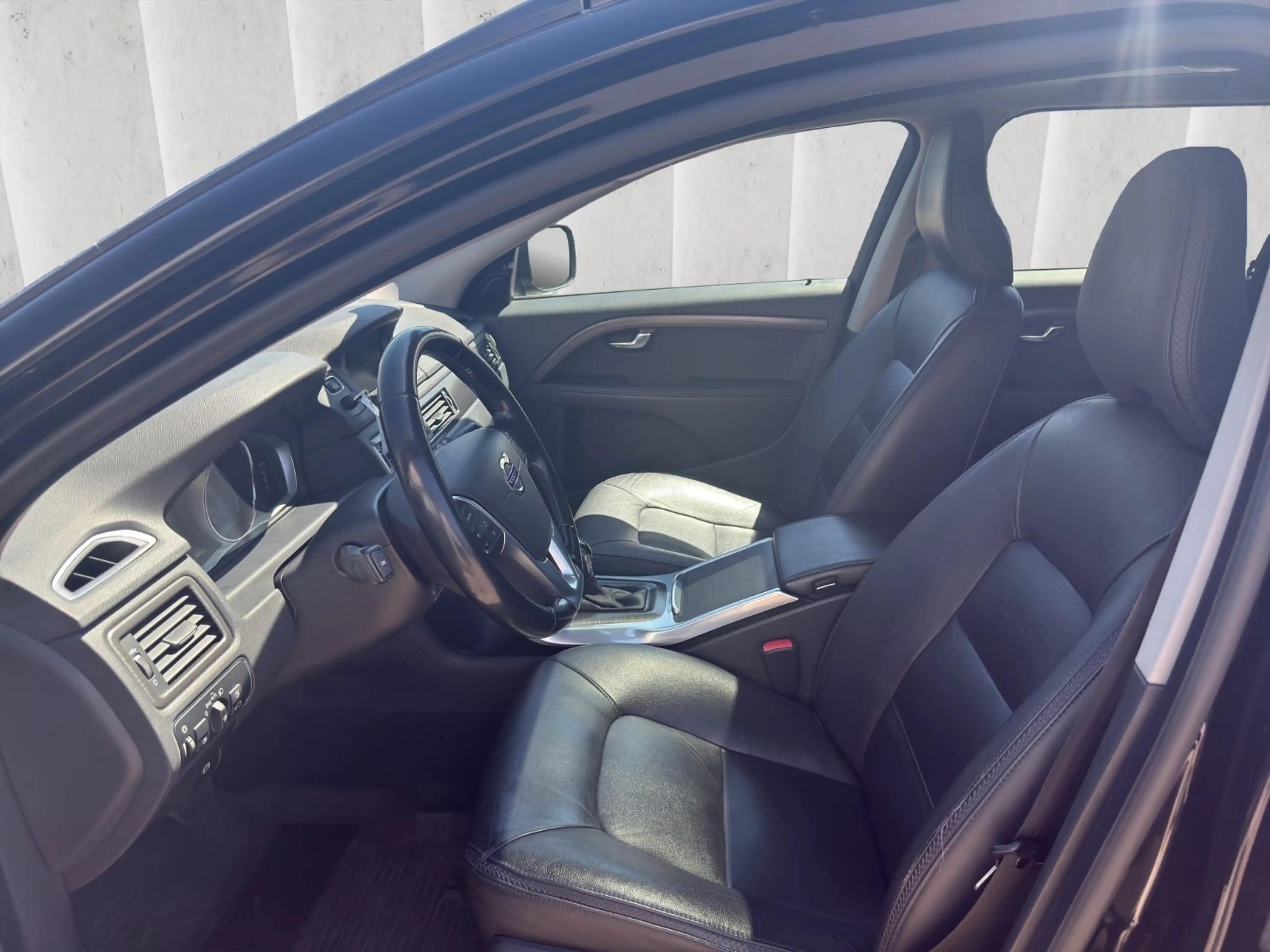 Volvo XC70 Summum AWD*Autom.*Bi-Xenon*Standhzg.*Leder — photo 12