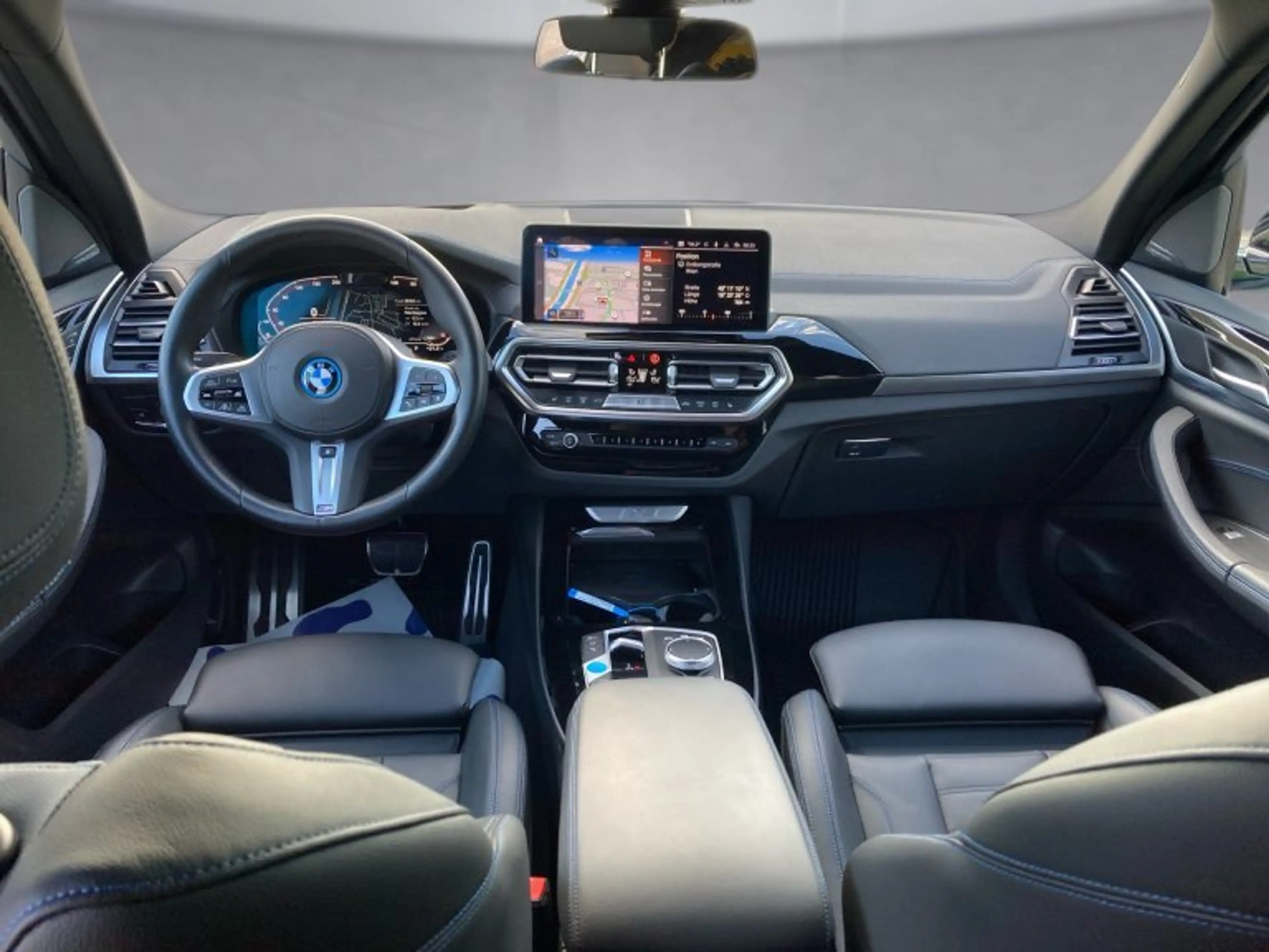 BMW iX3 M 73,8kWh Sport — photo 9