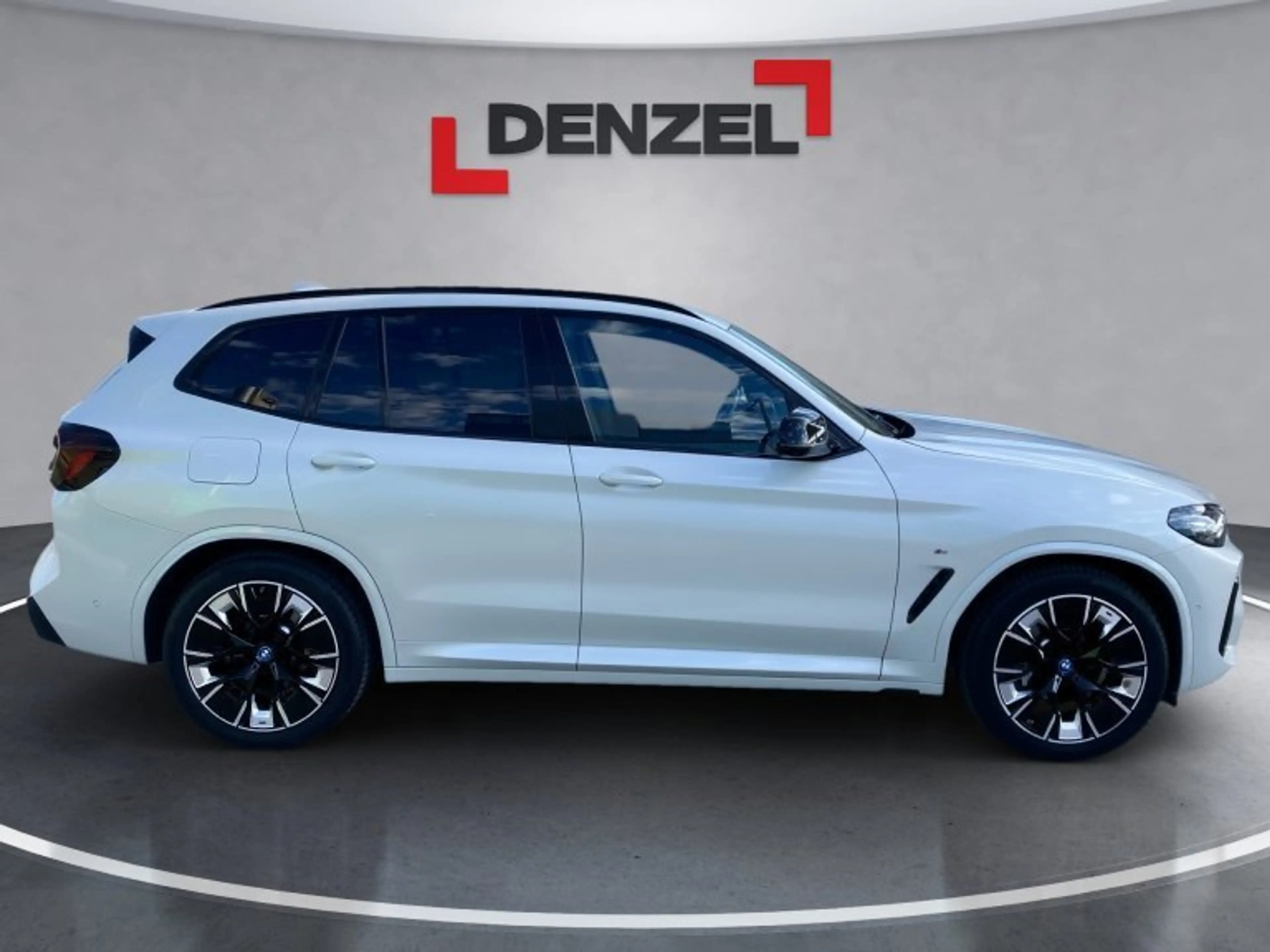 BMW iX3 M 73,8kWh Sport — photo 5