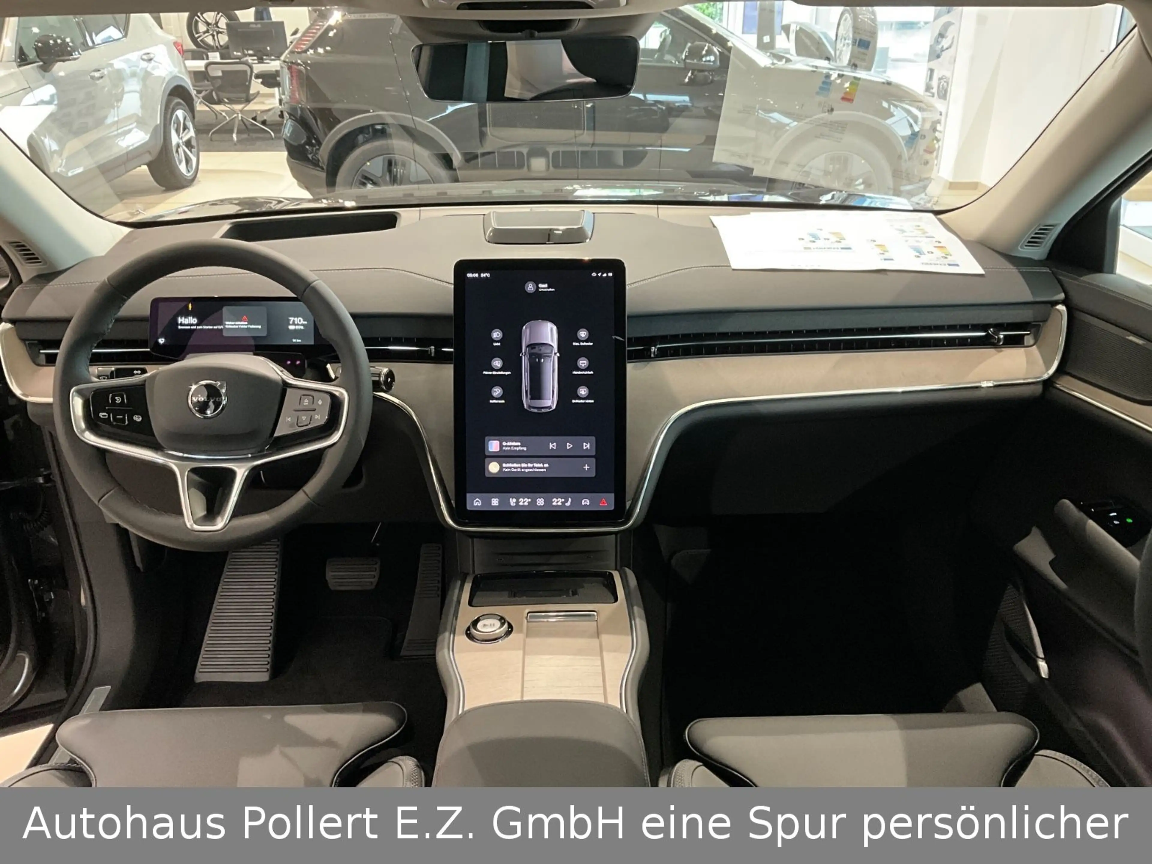 Volvo EX90 Plus Pure Electric AWD — photo 11