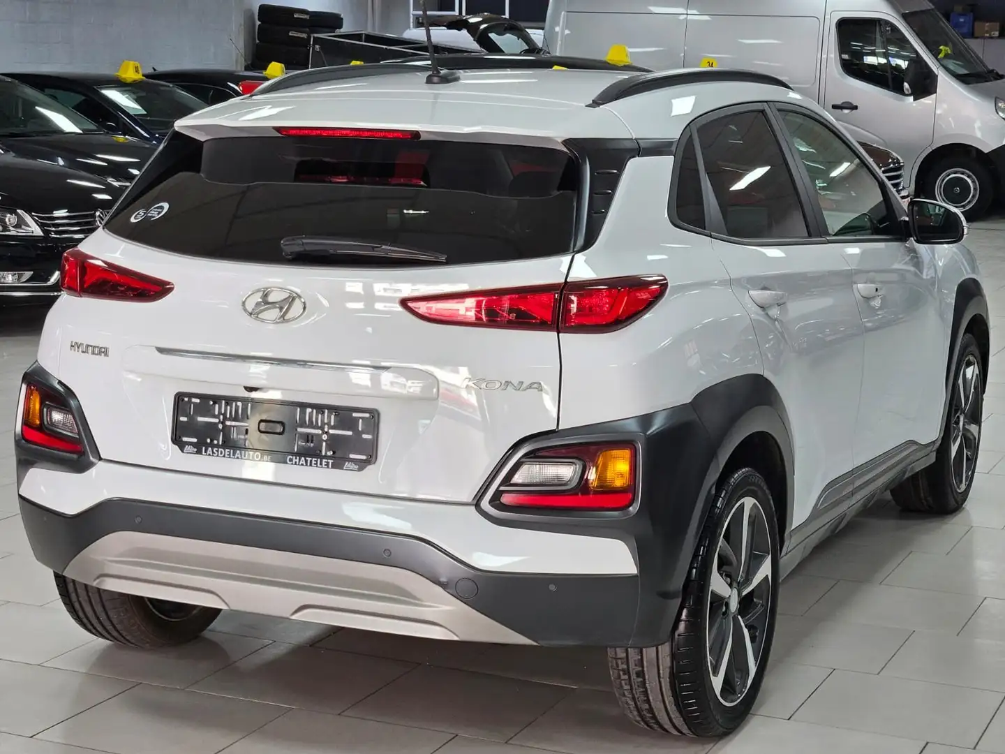 Hyundai KONA 1.0 T-GDi CAMERA Cruise Blue Gps Lane Assist Angle Wit - 2