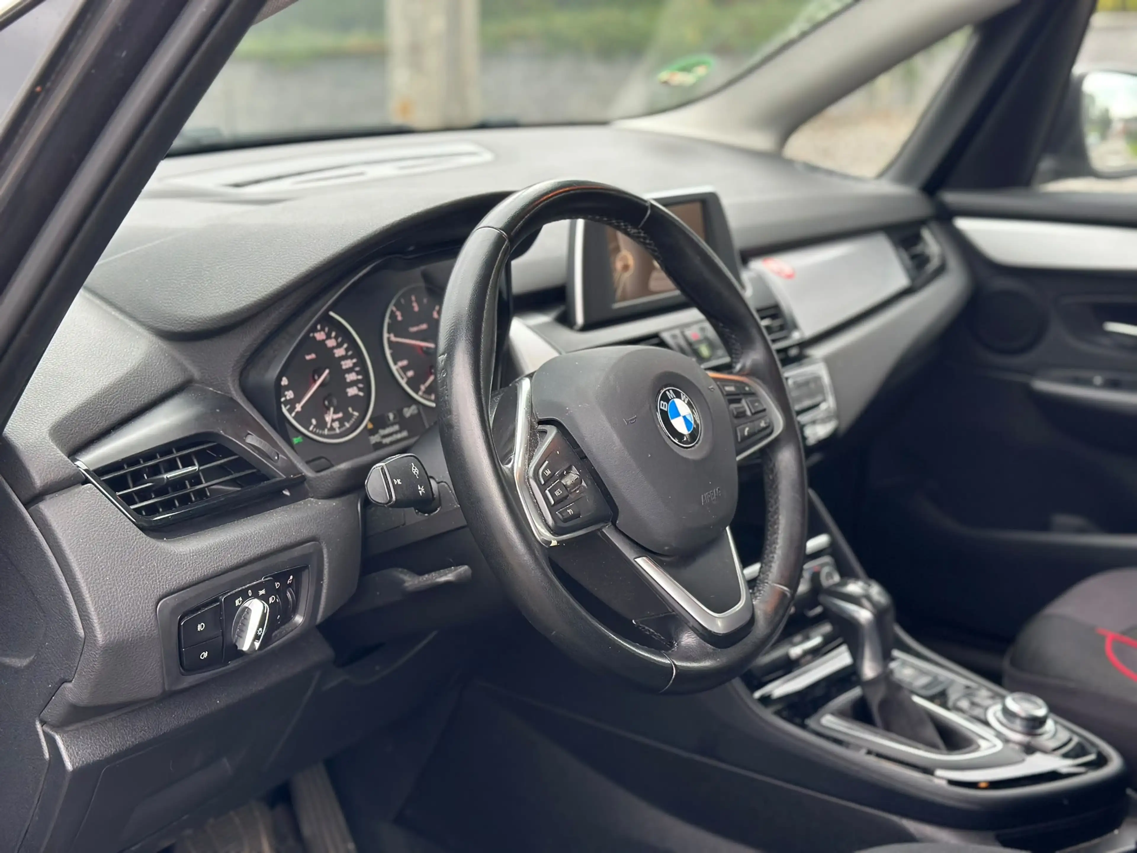 BMW 218 Active Tourer 218 dA — photo 9