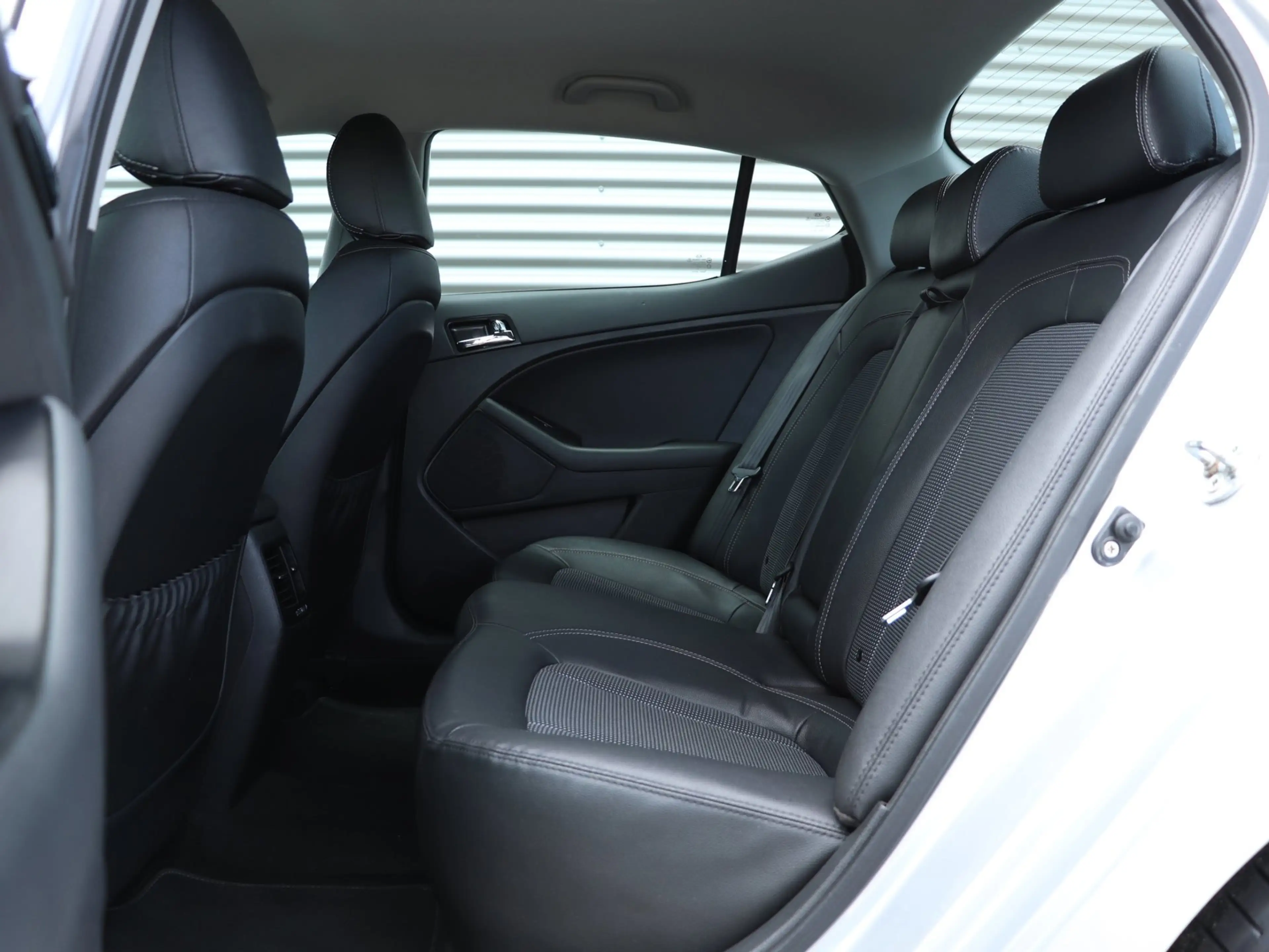 Kia Optima 2.0 CVVT Hybrid Plus Pack Automaat *Dealeronderh.* — photo 6