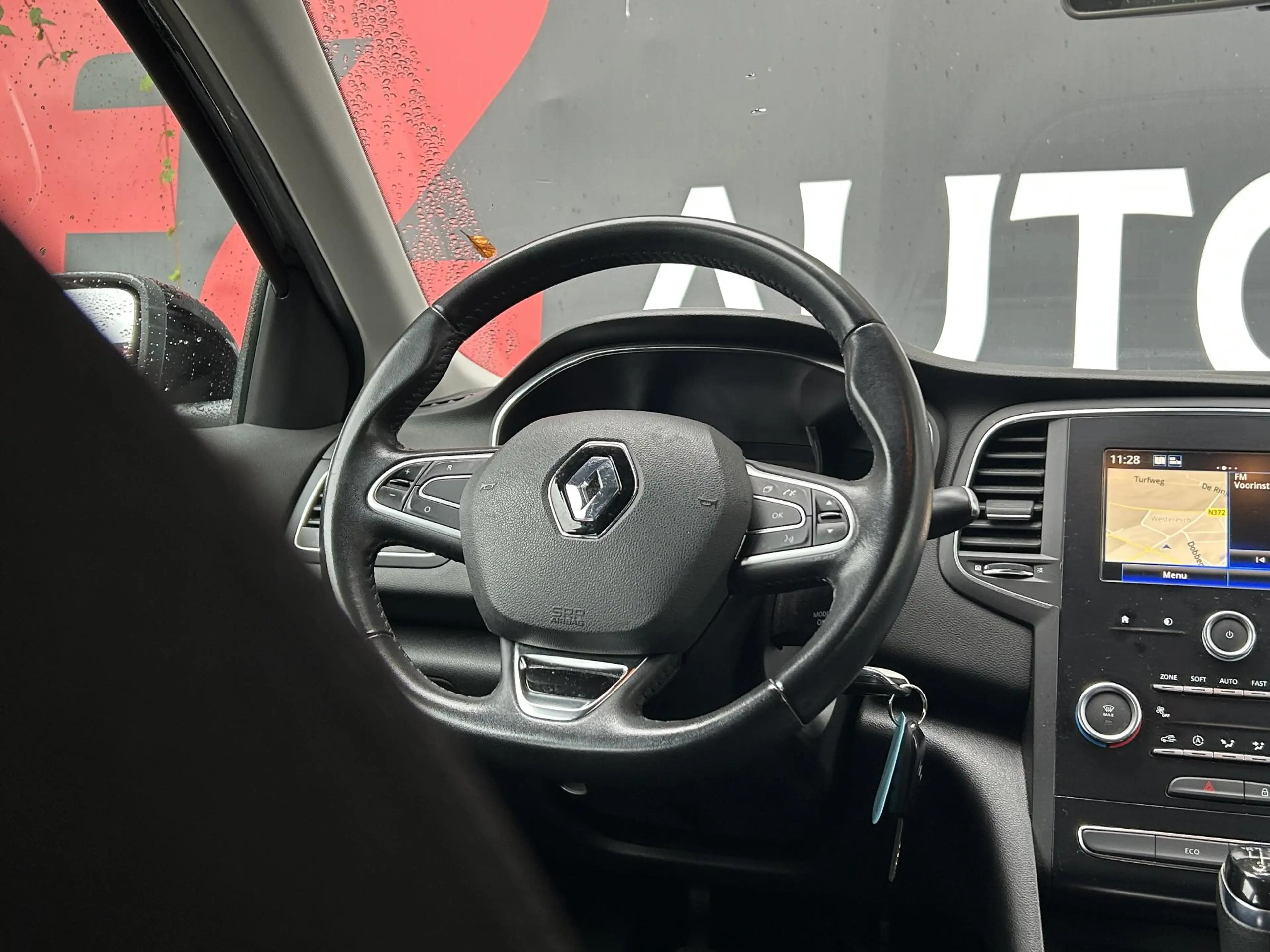 Renault Megane 1.2 TCe Zen Trekhaak-Airco — photo 13