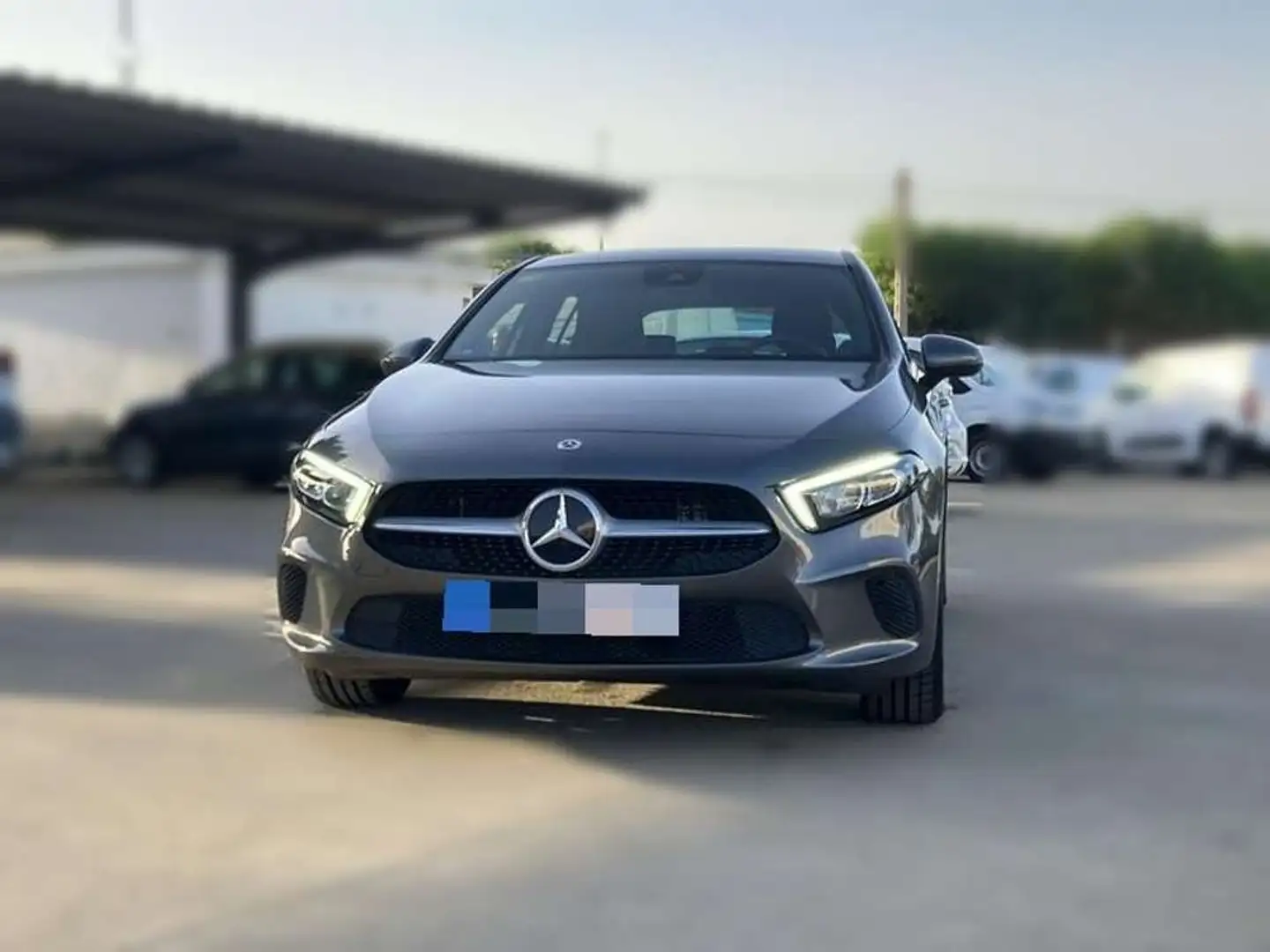 Mercedes-Benz A 250 e Gris - 1