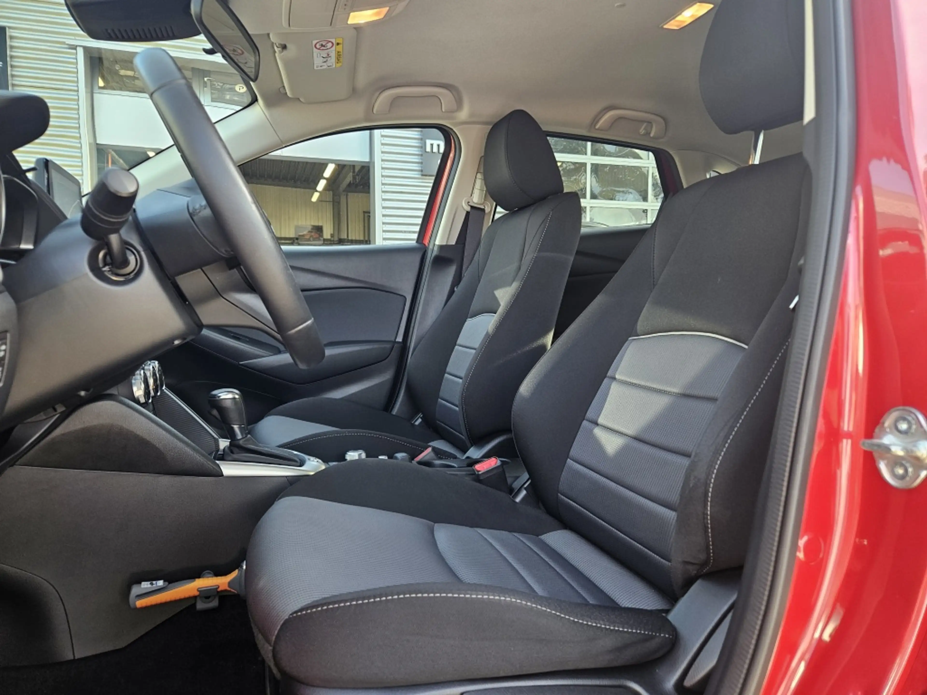 Mazda CX-3 2.0 SkyActiv-G 120pk Dynamic / AT / Parkeersensore — photo 6