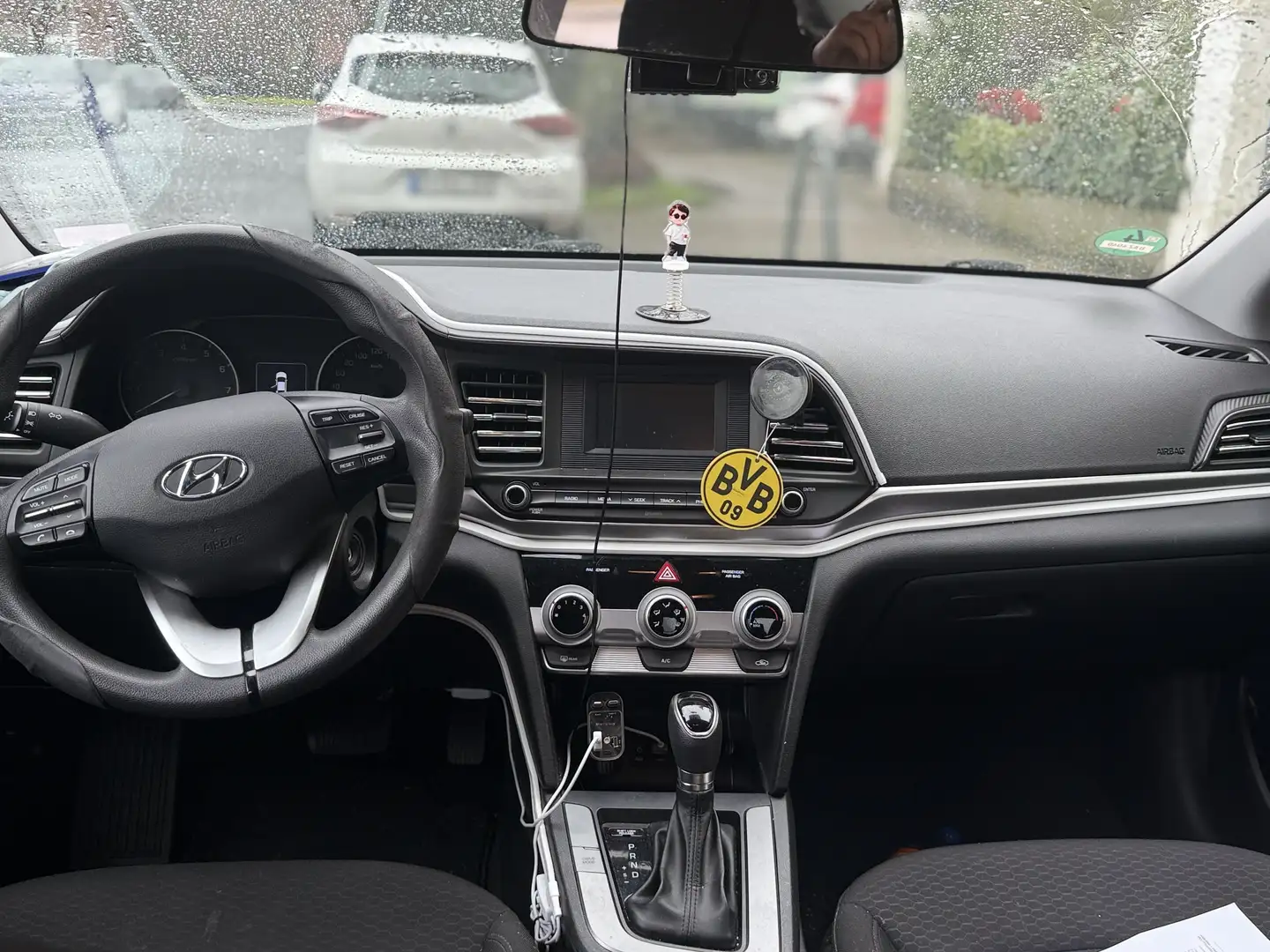 Hyundai ELANTRA 2.0i Automatik GLS - 2