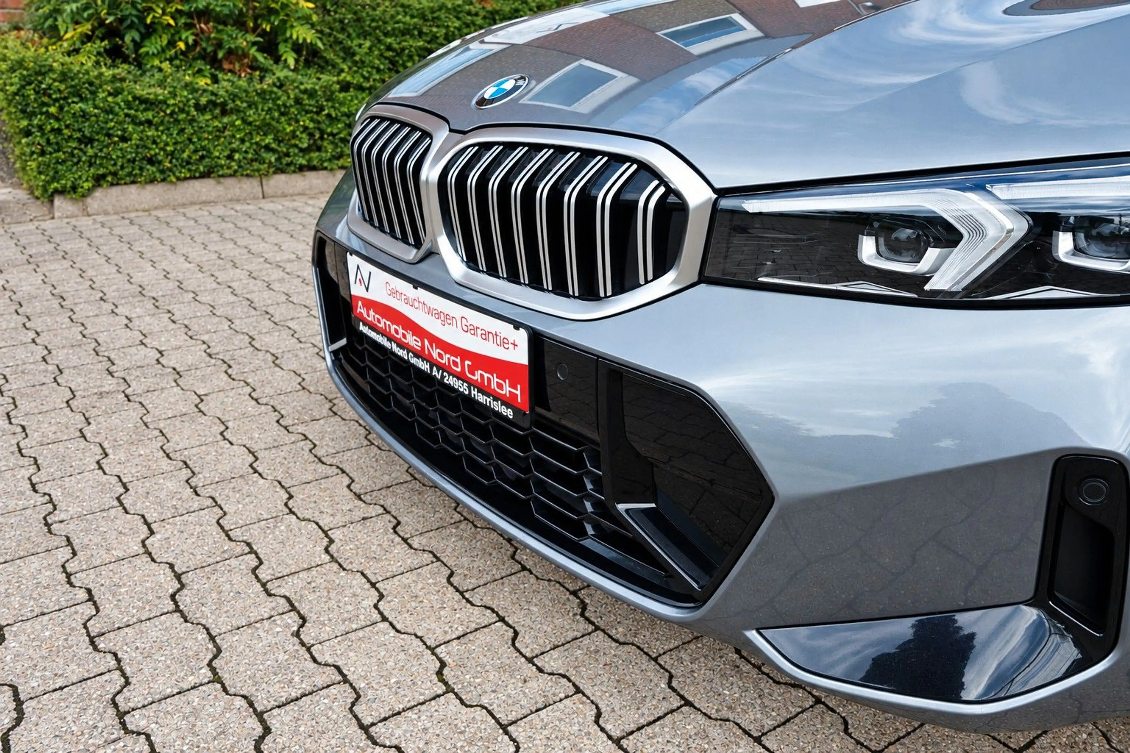 BMW 318 i Touring M Sport Shadow-Line Hochglanz — photo 10