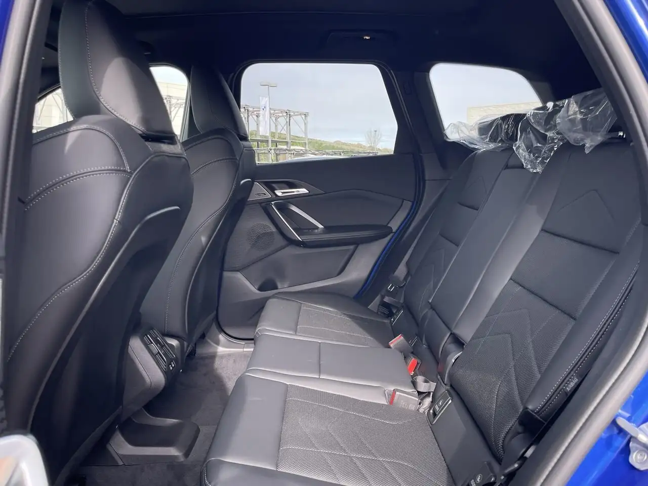 BMW X1 снимка BMW X1