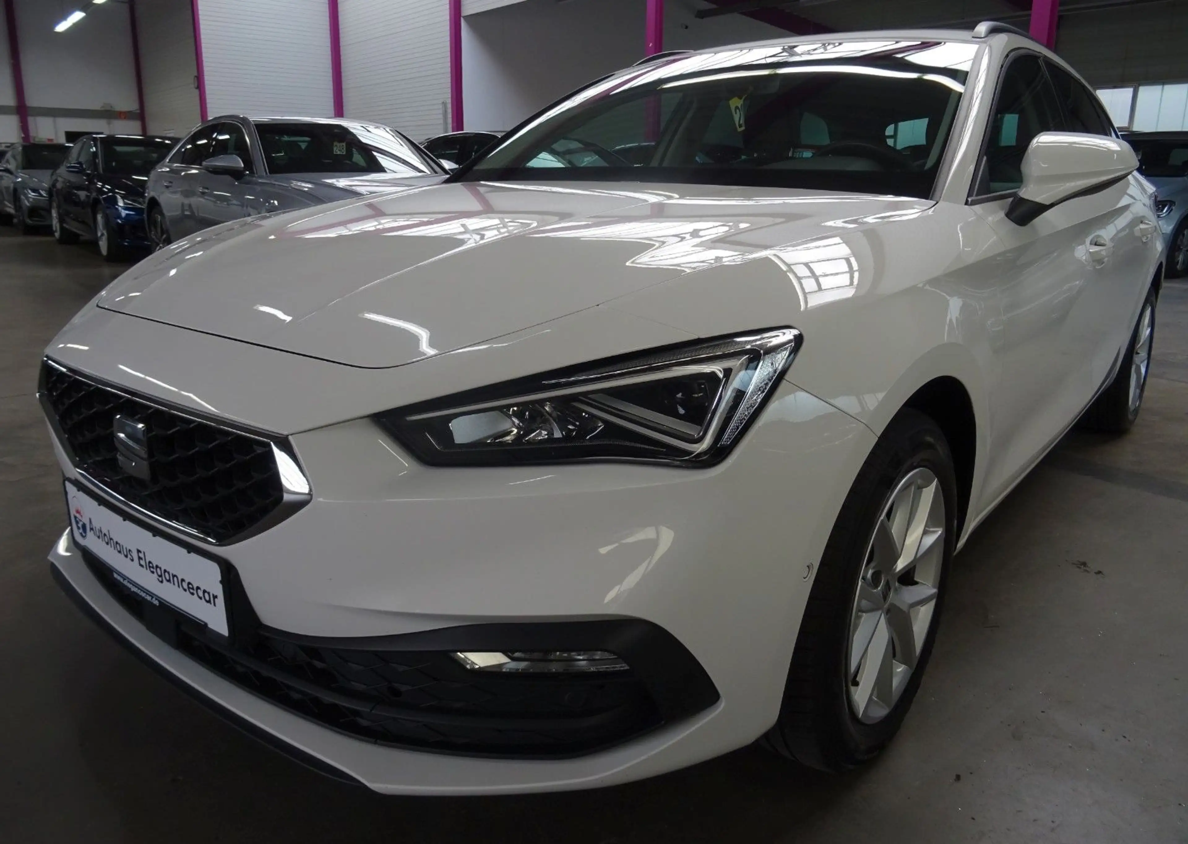SEAT Leon LEON ST 2.0 TDI STYLE*AHK*ACC*CAM*KEY*BEATS*LED*