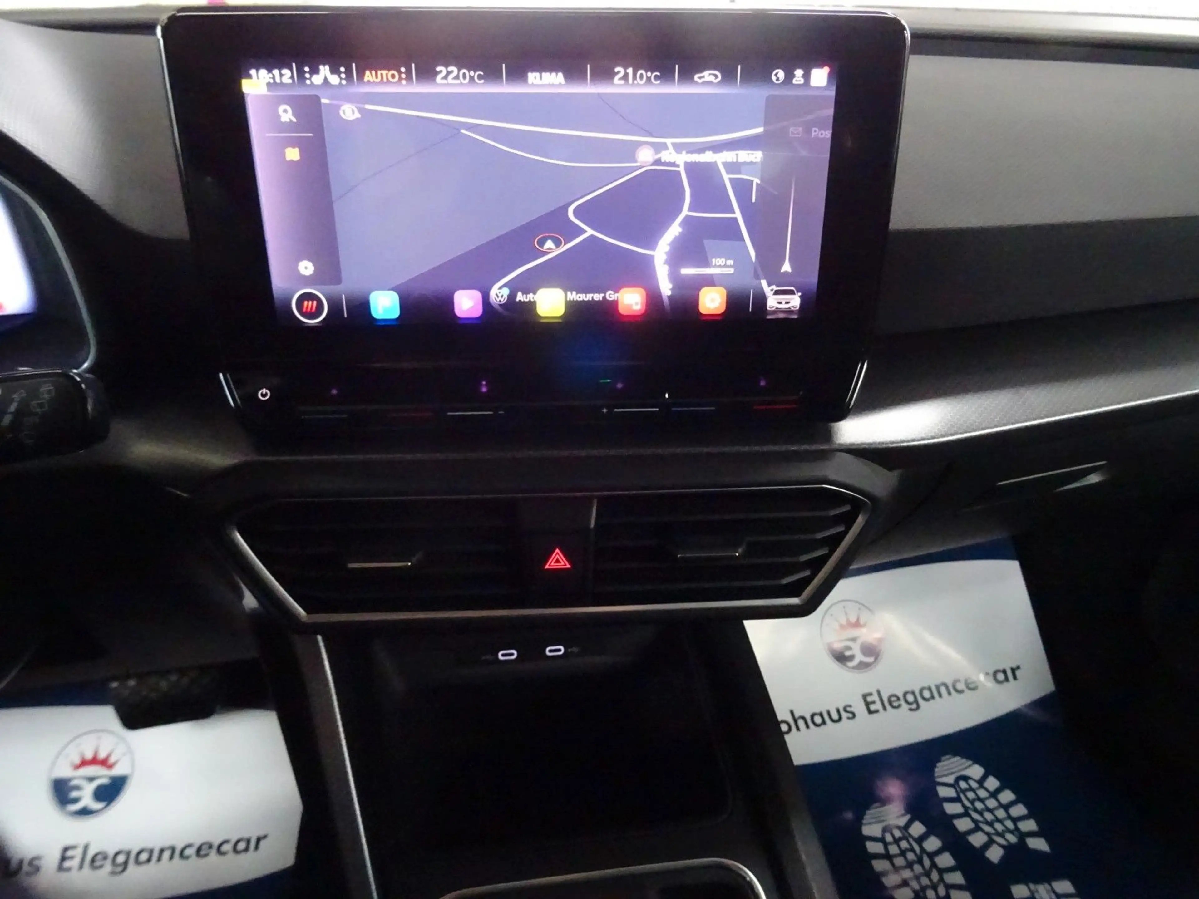 SEAT Leon LEON ST 2.0 TDI STYLE*AHK*ACC*CAM*KEY*BEATS*LED* — photo 5