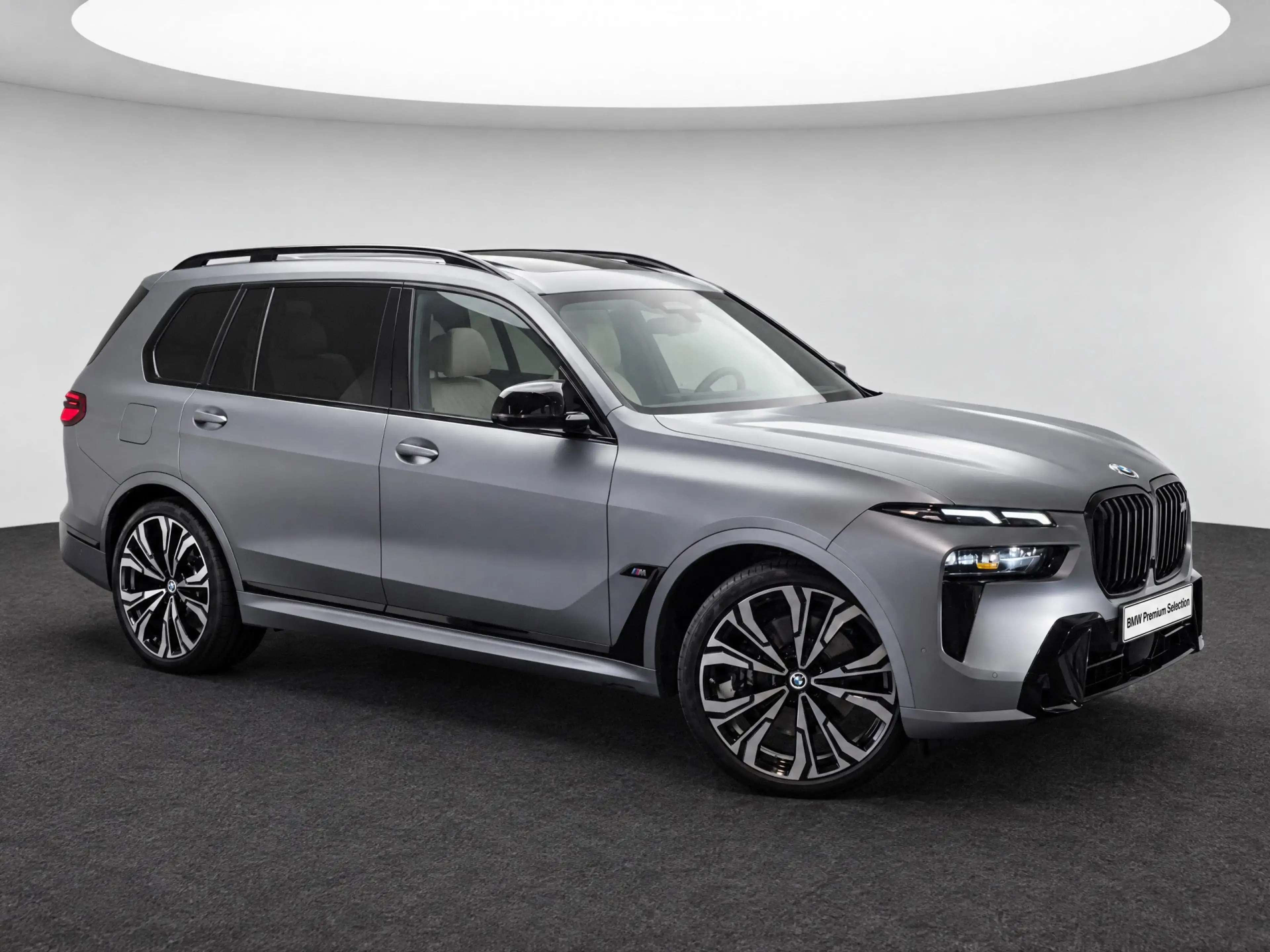 BMW X7 M60i xDrive M Sport Automaat / Trekhaak / Panorama — photo 2
