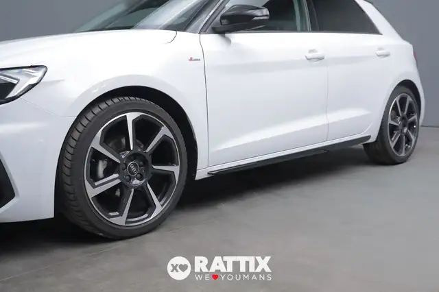 Audi A1 view 4