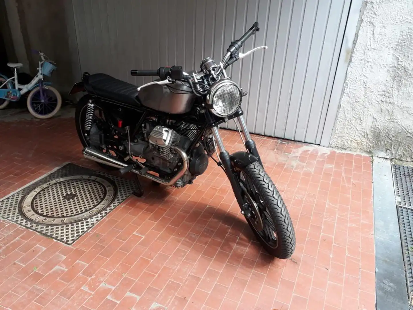 Moto Guzzi V 35 cafè Racer Argento - 1