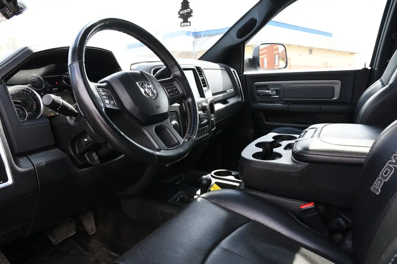 RAM 2500 снимка RAM 2500