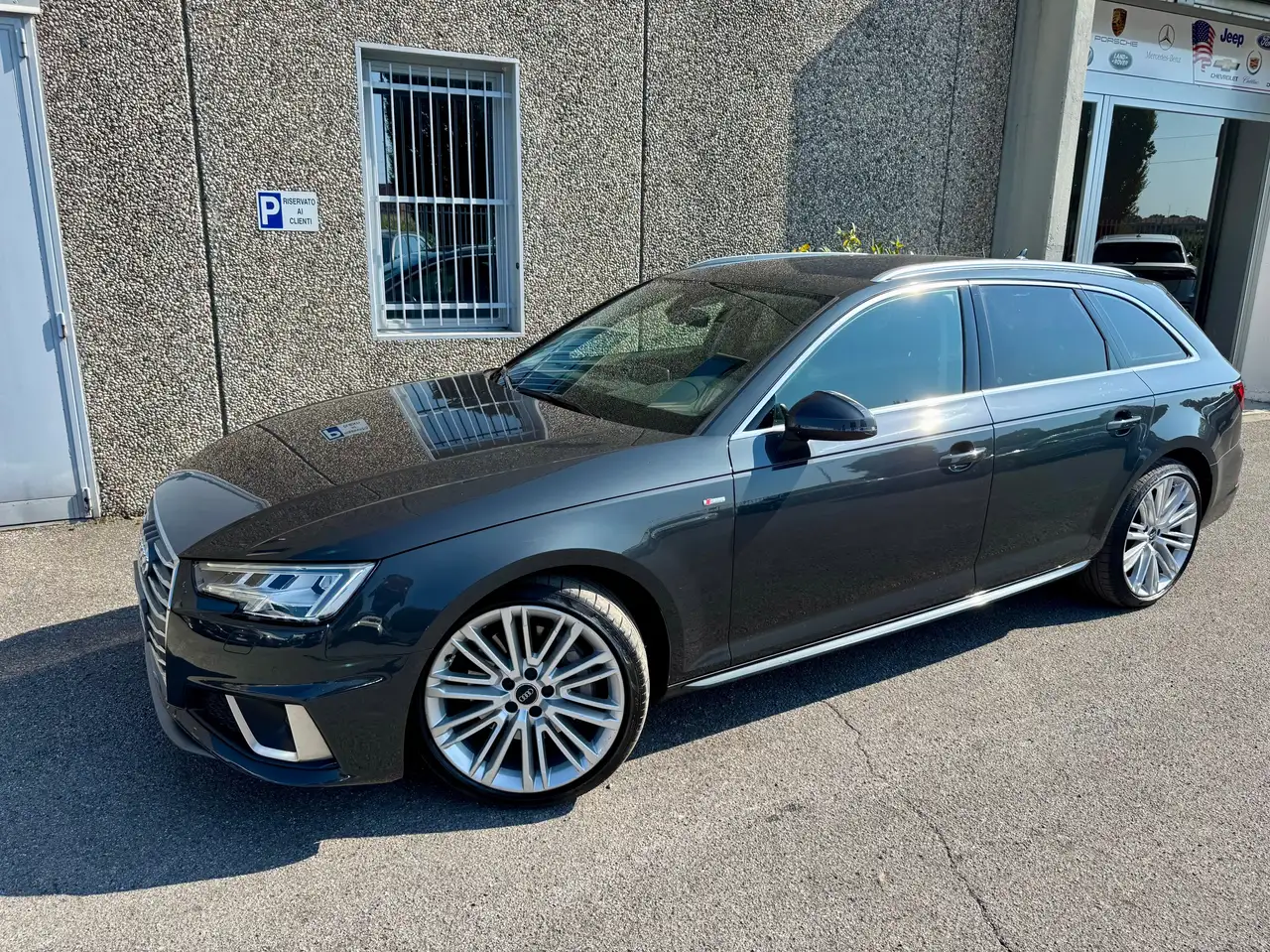 Audi A4